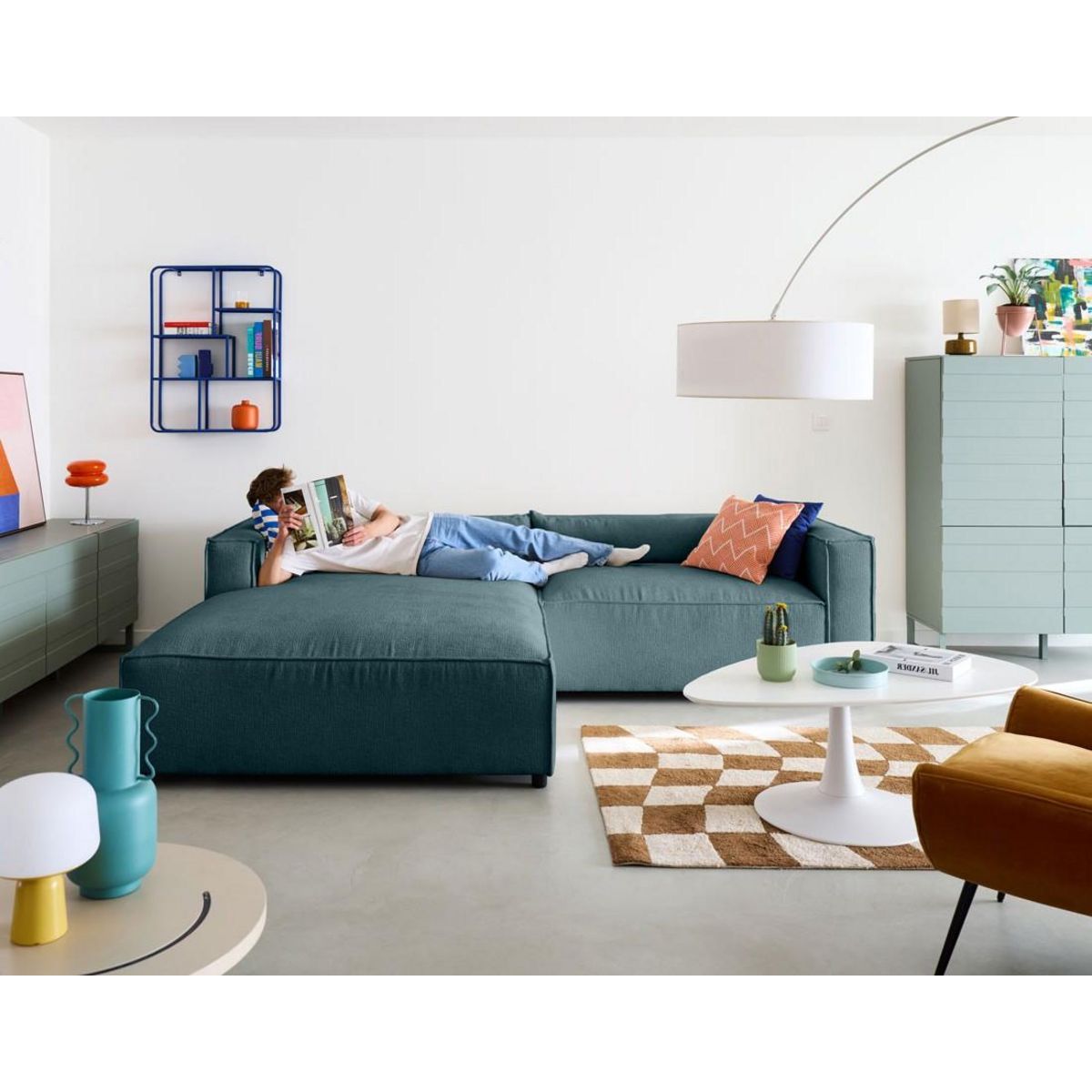 LISA DESIGN Ela - canapé d'angle gauche 4 places - en tissu velours relief