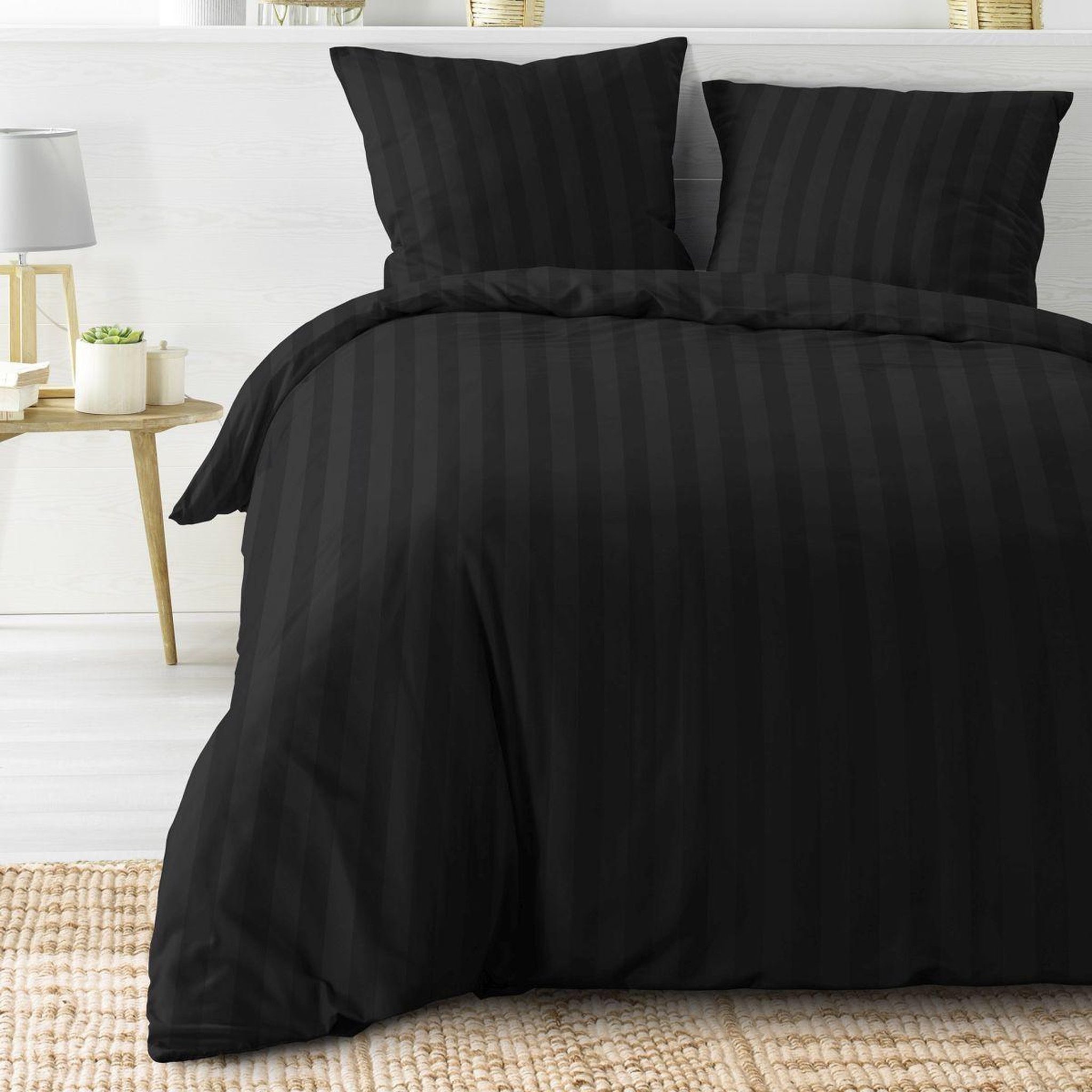 Douceur d'Intérieur Parure de lit 3 pièces  cleo  240x220cm noir