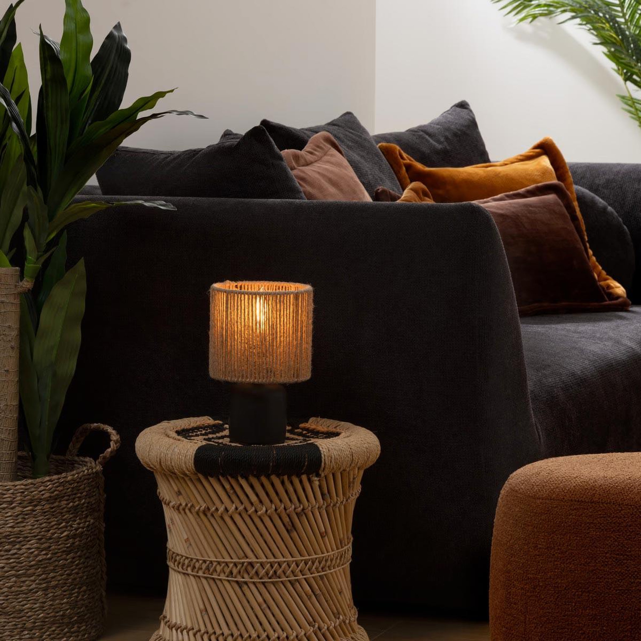 Voir la diapositive 4 : ATMOSPHERA Lampe à poser en céramique  koby  24cm noir & naturel