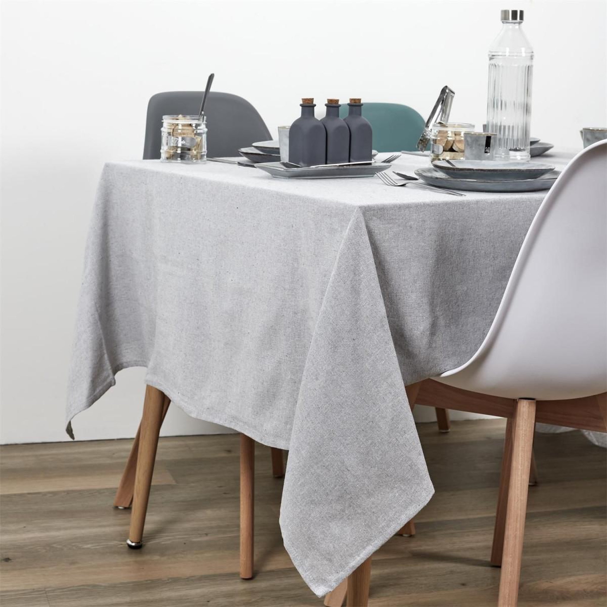 Voir la diapositive 2 : The Home Deco Factory Nappe rectangulaire  tolma  140x250cm gris