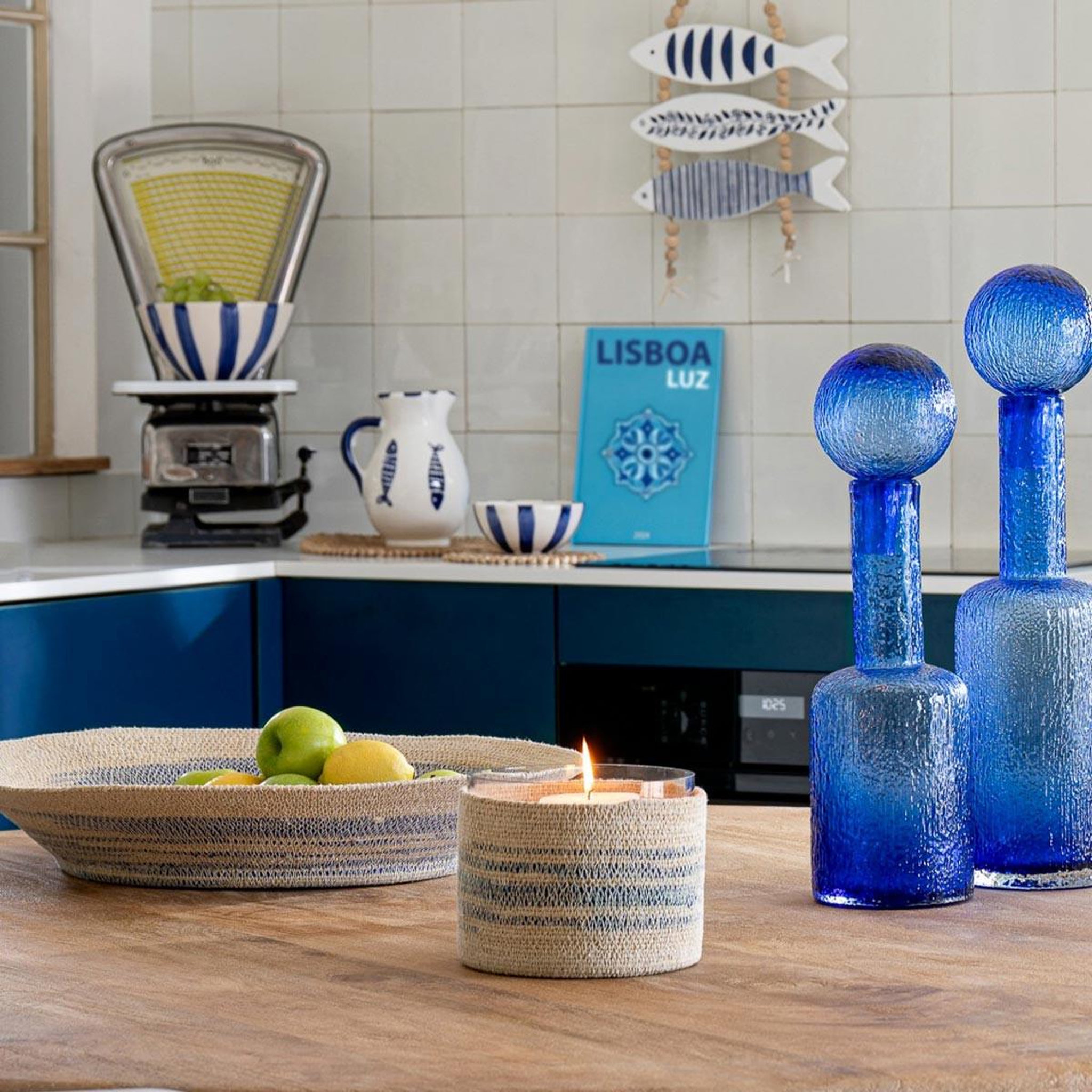 Voir la diapositive 3 : J-LINE Coupelle déco en jonc  galene  52cm naturel & bleu