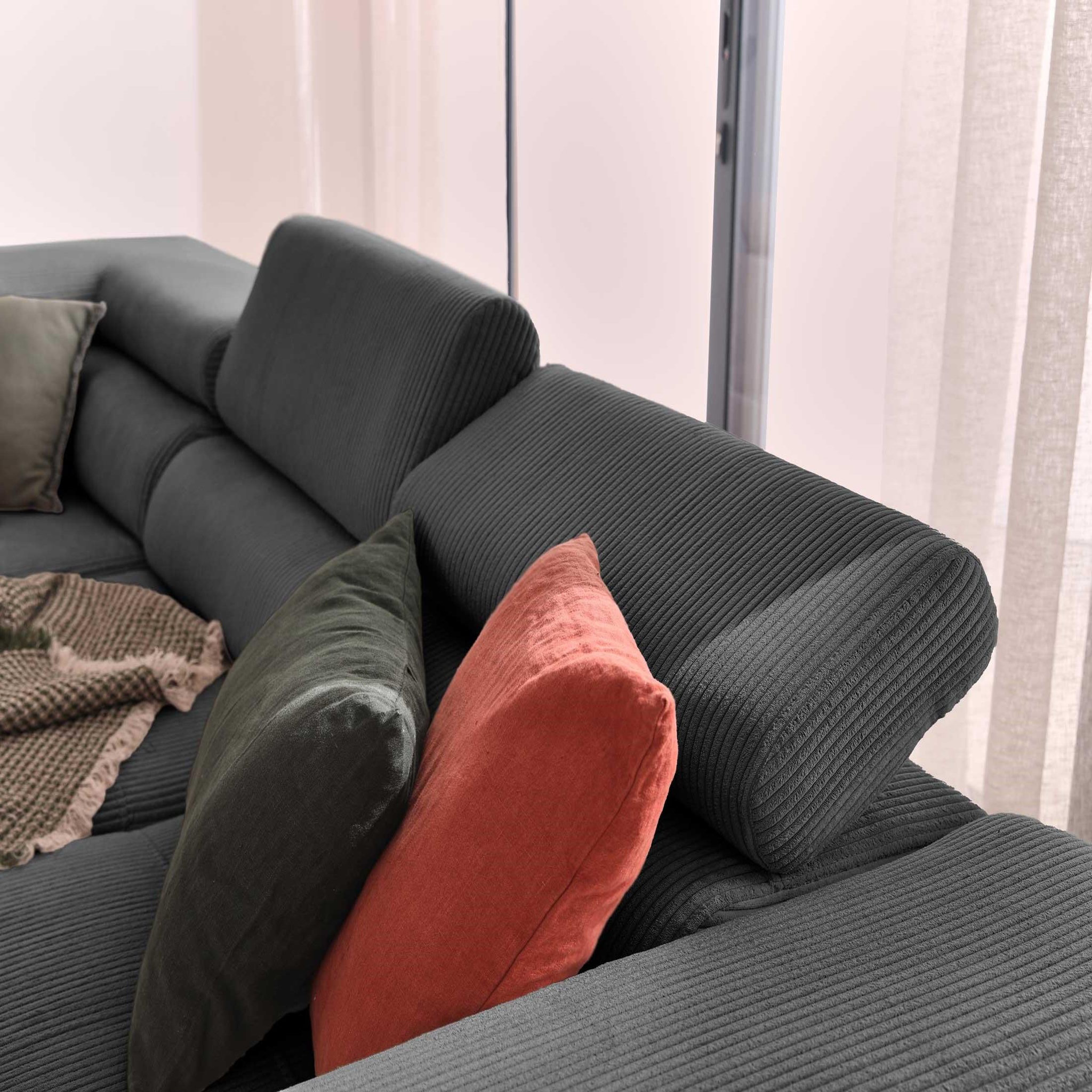 Voir la diapositive 5 : BEST MOBILIER Zaria - canapé d'angle gauche - convertible avec coffre et têtières réglables - 5 places - en velours côtelé
