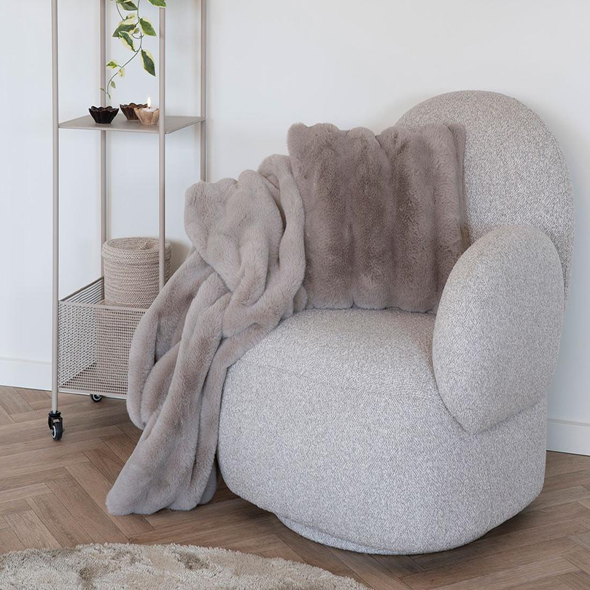 LISA DESIGN Javier - fauteuil pivotant - en tissu bouclette. Coloris disponibles : Gris
