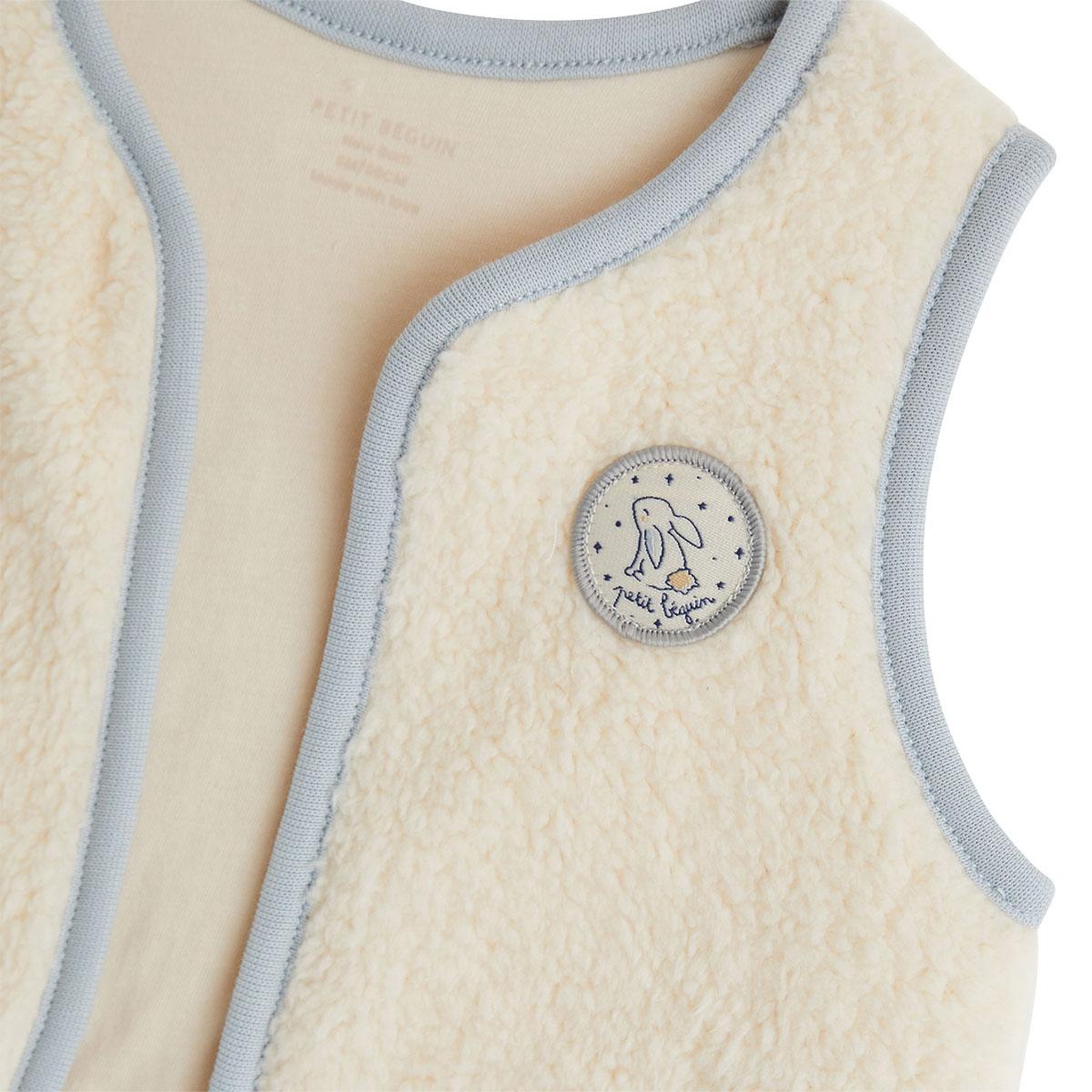 Voir la diapositive 3 : PETIT BEGUIN Veste sans manches bébé en sherpa voix lactée