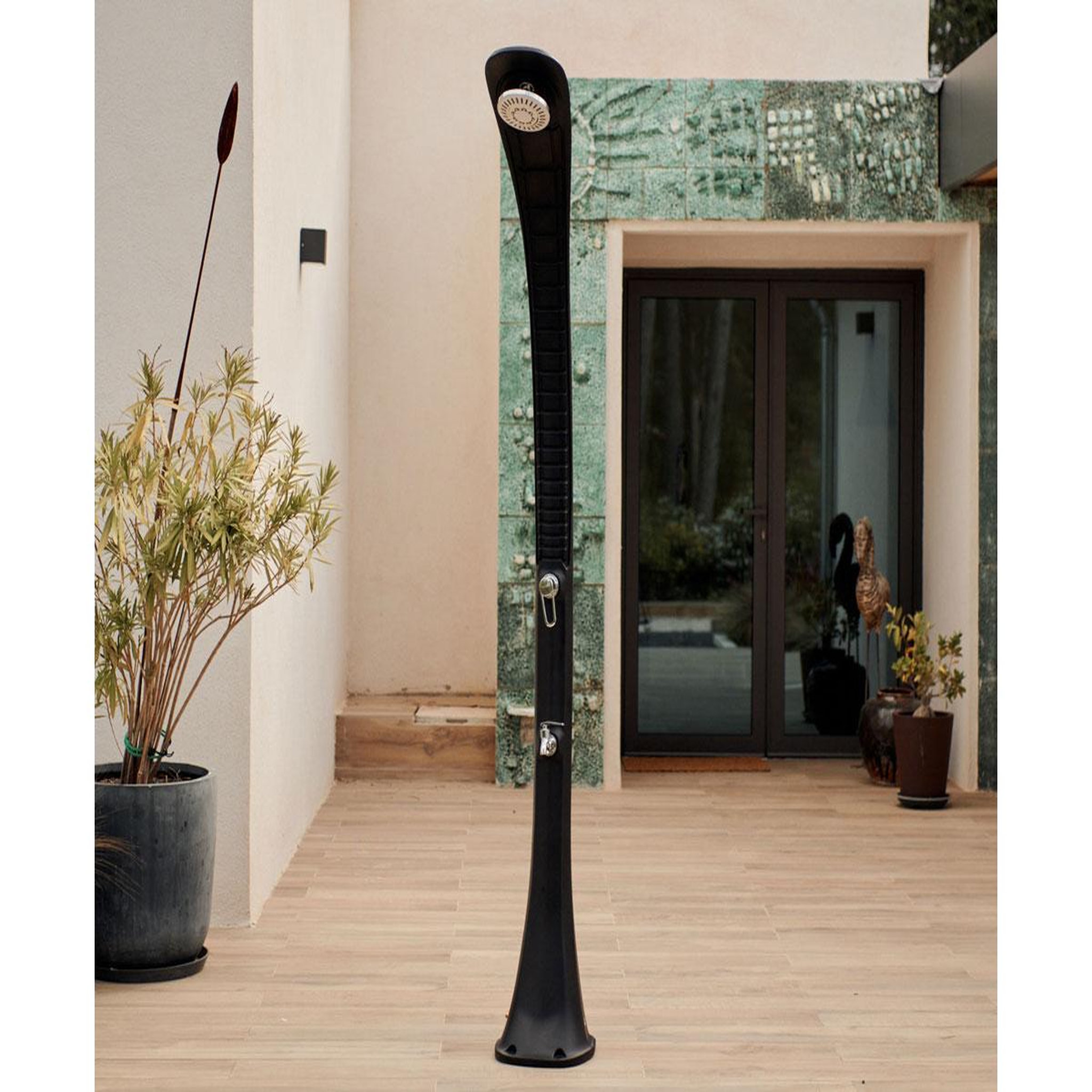 Voir la diapositive 3 : Formidra Douche solaire 32 L Cobra Anthracite - Formidra