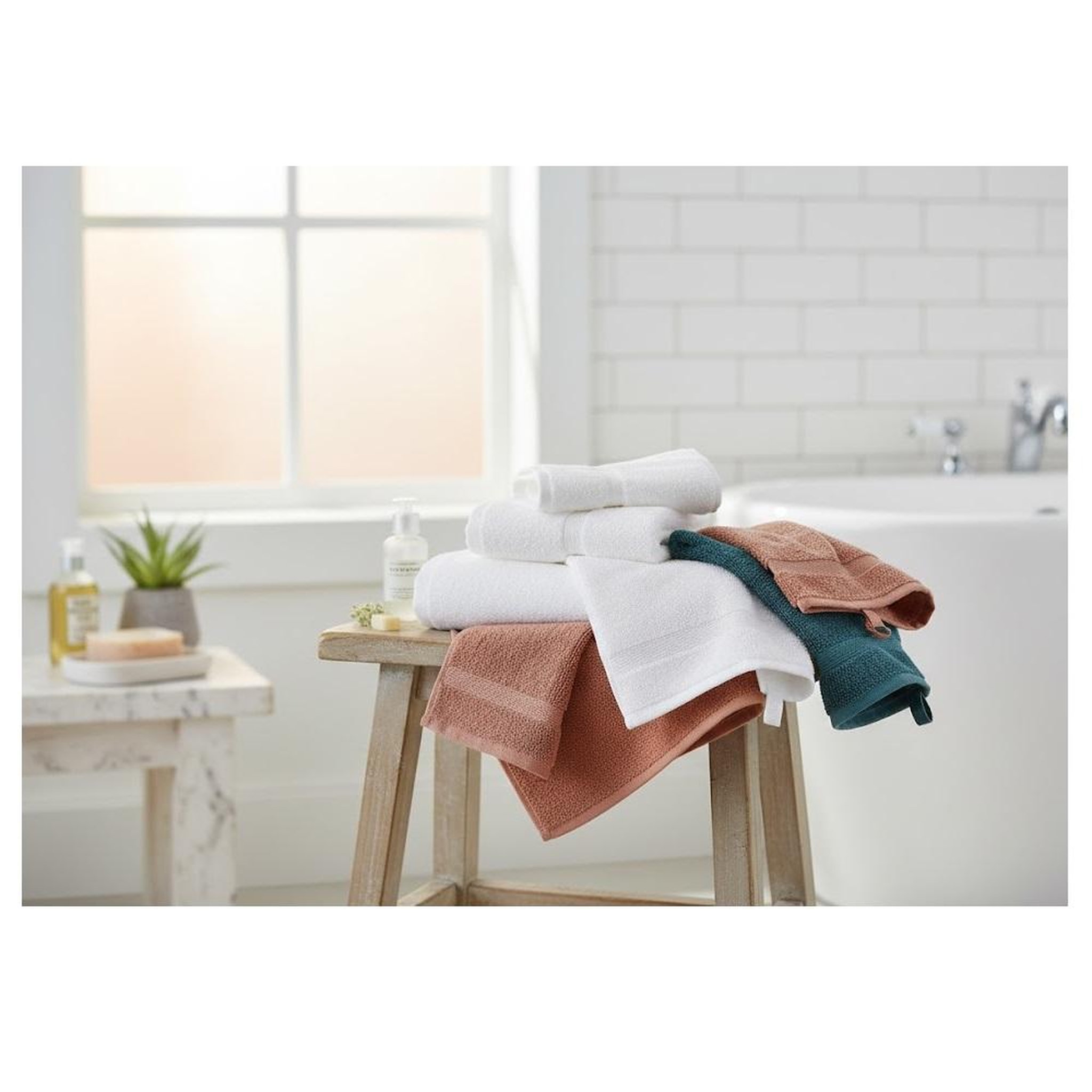 Voir la diapositive 3 : Eden Lot de 2 gants de toilette lilas