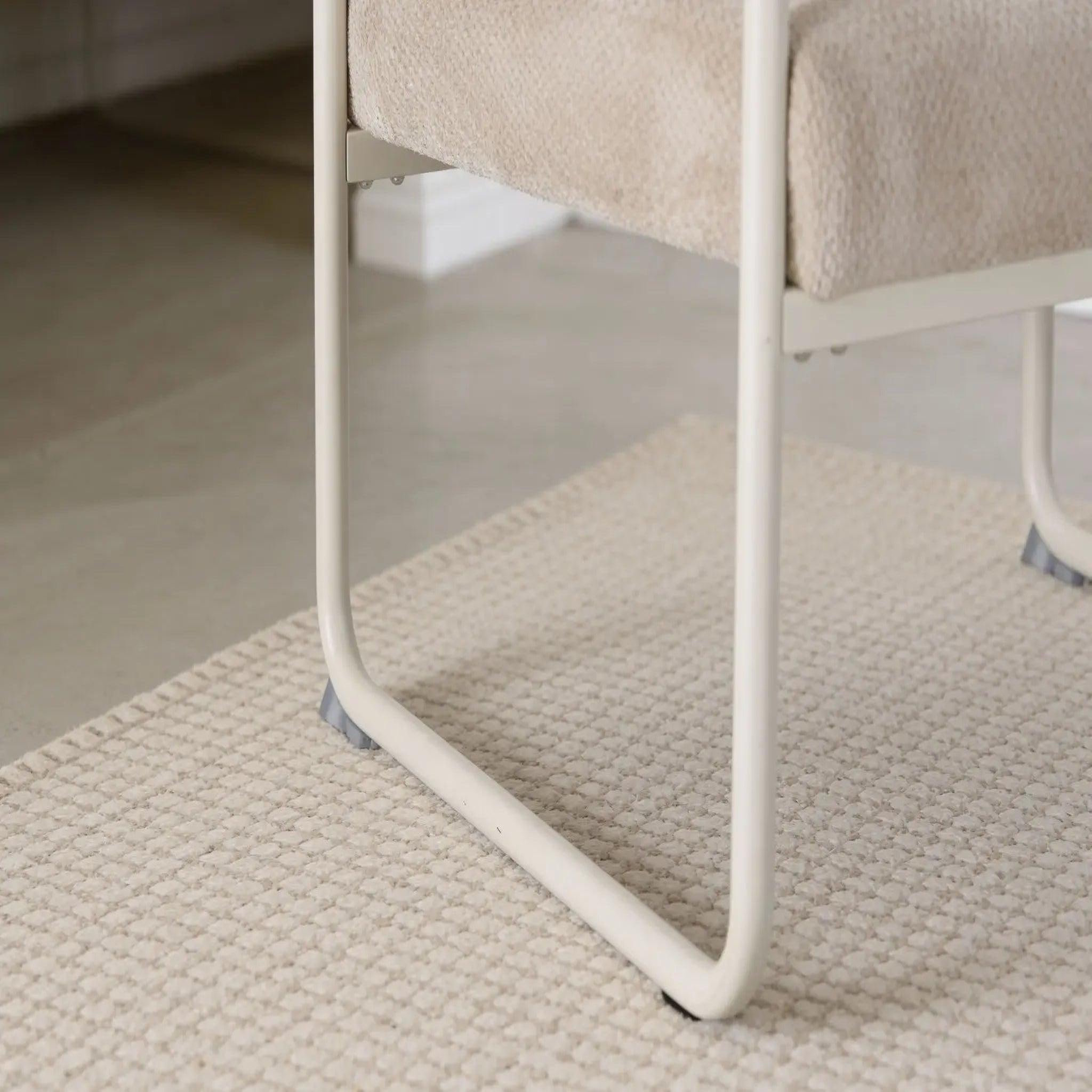 Voir la diapositive 6 : CASANOVA PARIS Orio - chaise pieds en métal
