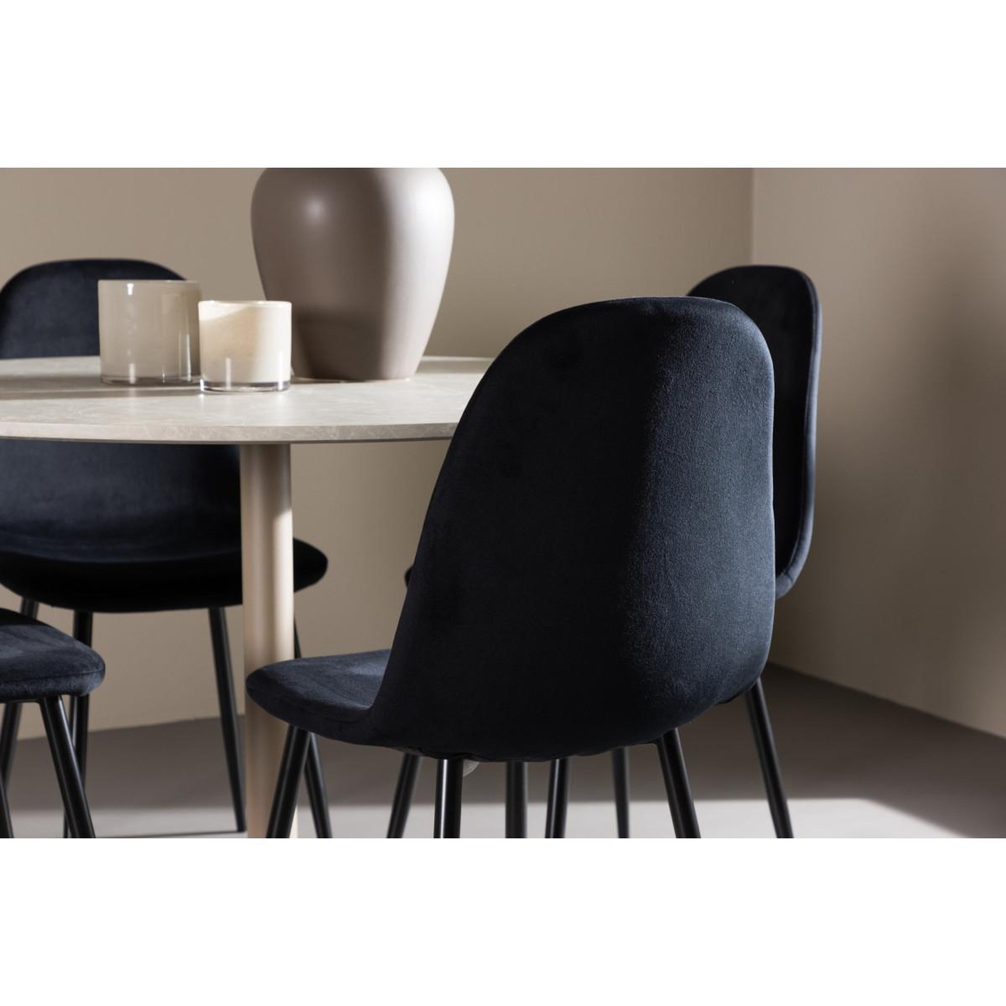 Voir la diapositive 4 : Paris Prix Ensemble table à manger & 4 chaises  lycke & polar  110cm beige & noir
