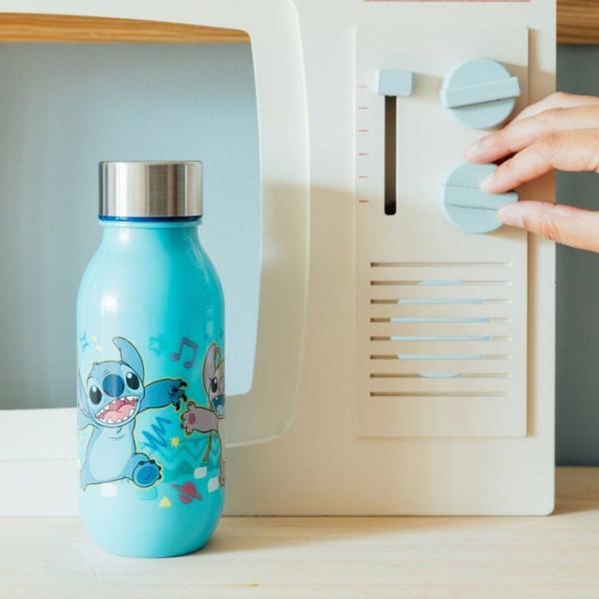 Voir la diapositive 2 : THERMOBABY Gourde - thermobaby - lilo & stitch - 430 ml - bleu