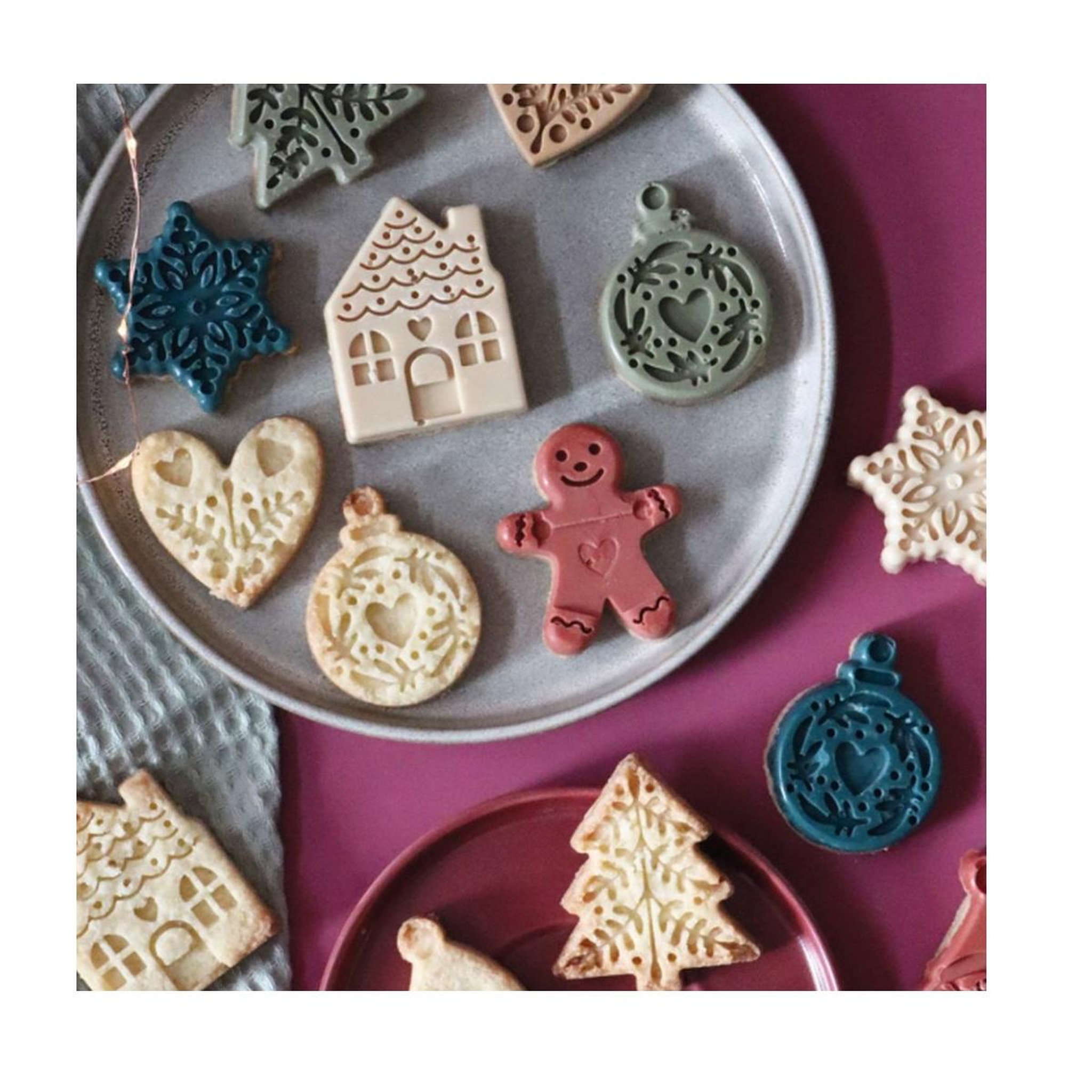 Voir la diapositive 4 : SCRAPCOOKING Moule silicone pour biscuits de noël - 2987