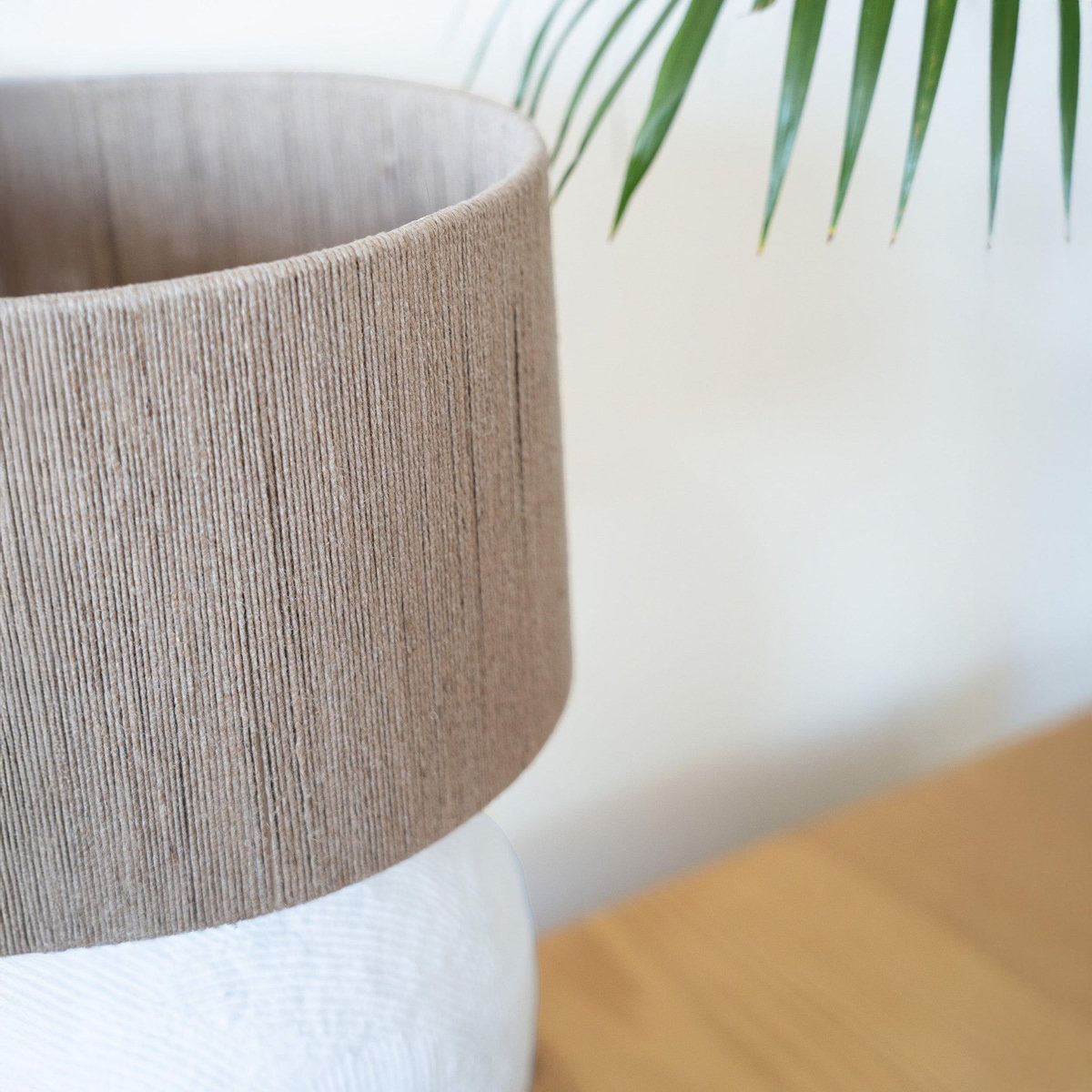 Rendez vous déco Lampe à poser en jute et papier blanc-Nina