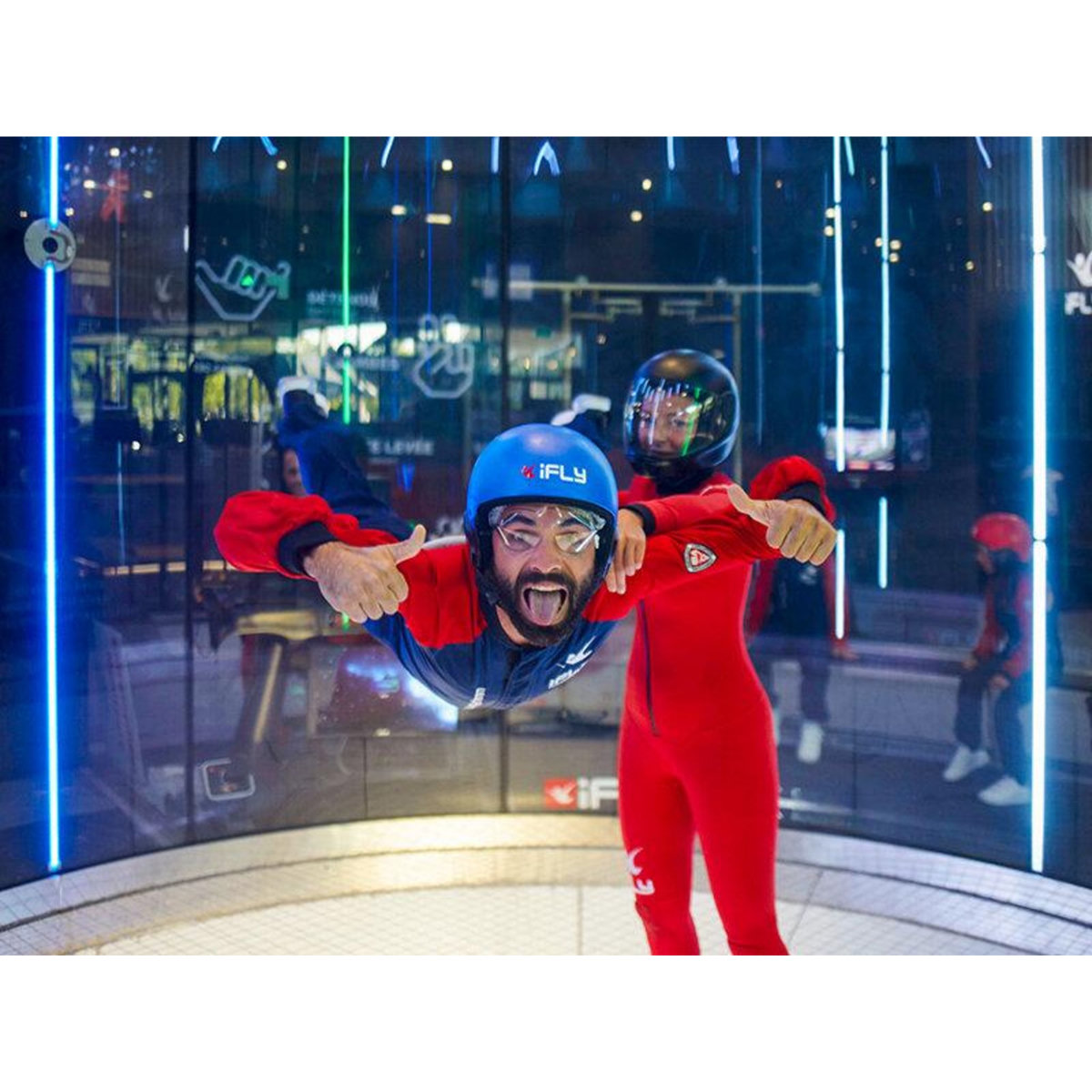 Smartbox 2 vols en chute libre indoor et 1 vol immersif en 4D avec iFLY Lyon - Coffret Cadeau Sport & Aventure