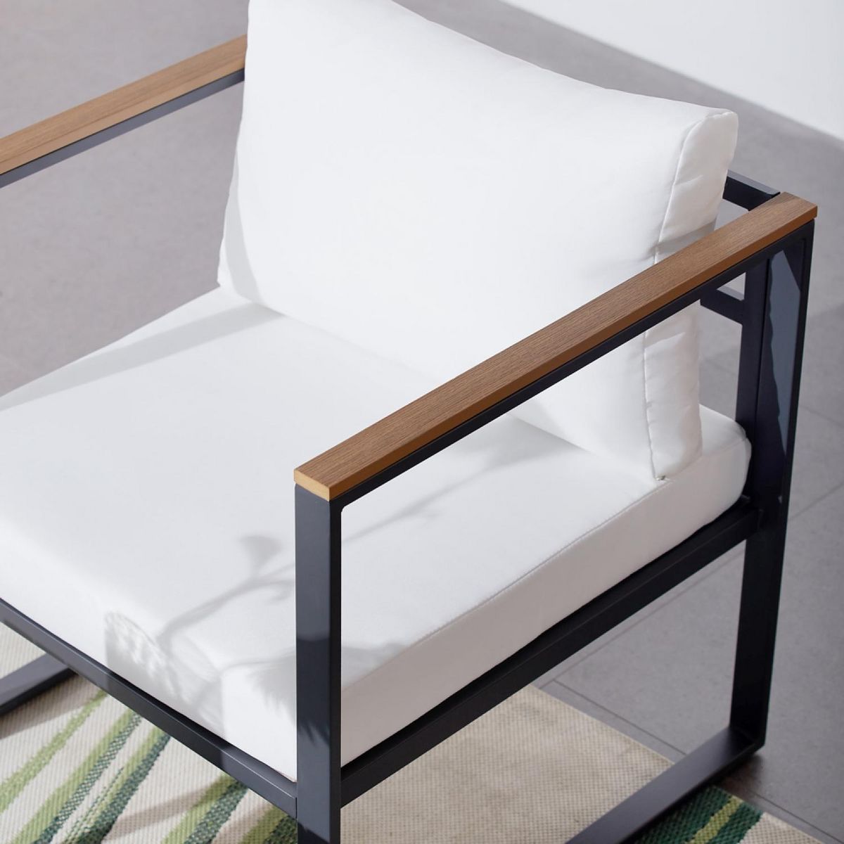 CONCEPT USINE salon de jardin panoramique 8 places en résine tressée noir et blanc VIGO