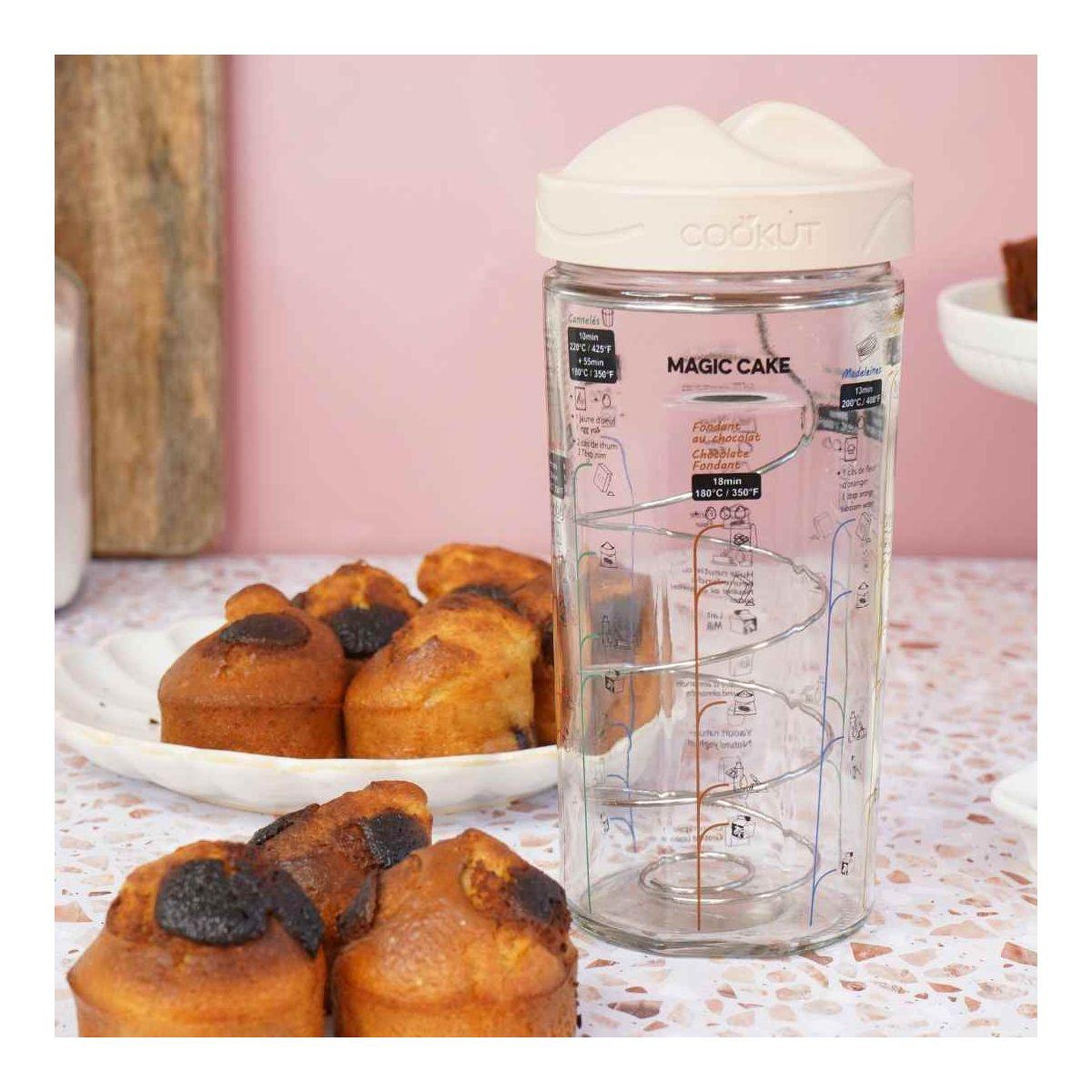 Voir la diapositive 3 : COOKUT Shaker Magic Cake