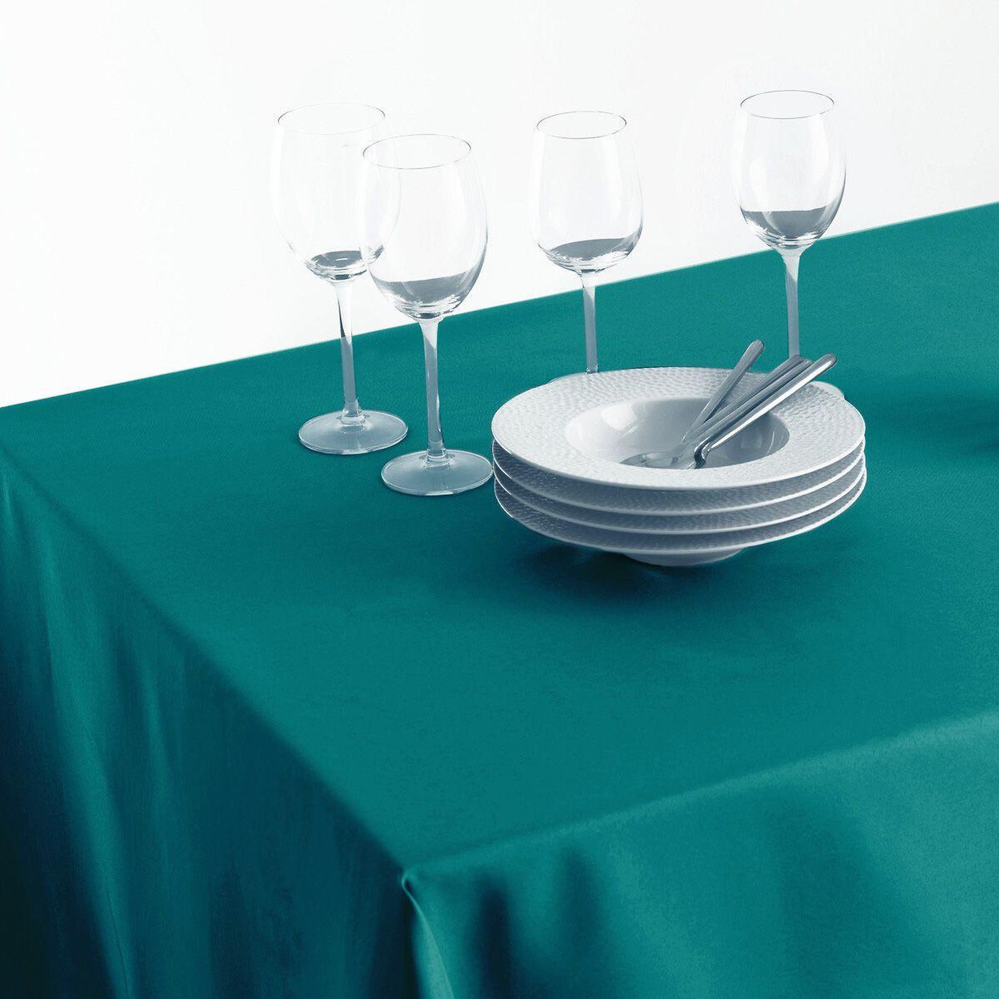 Voir la diapositive 3 : ATMOSPHERA Nappe antitache  unie  140x240cm bleu canard