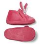 Voir la diapositive 2 : IN EXTENSO Chaussons velours animaux bébé fille