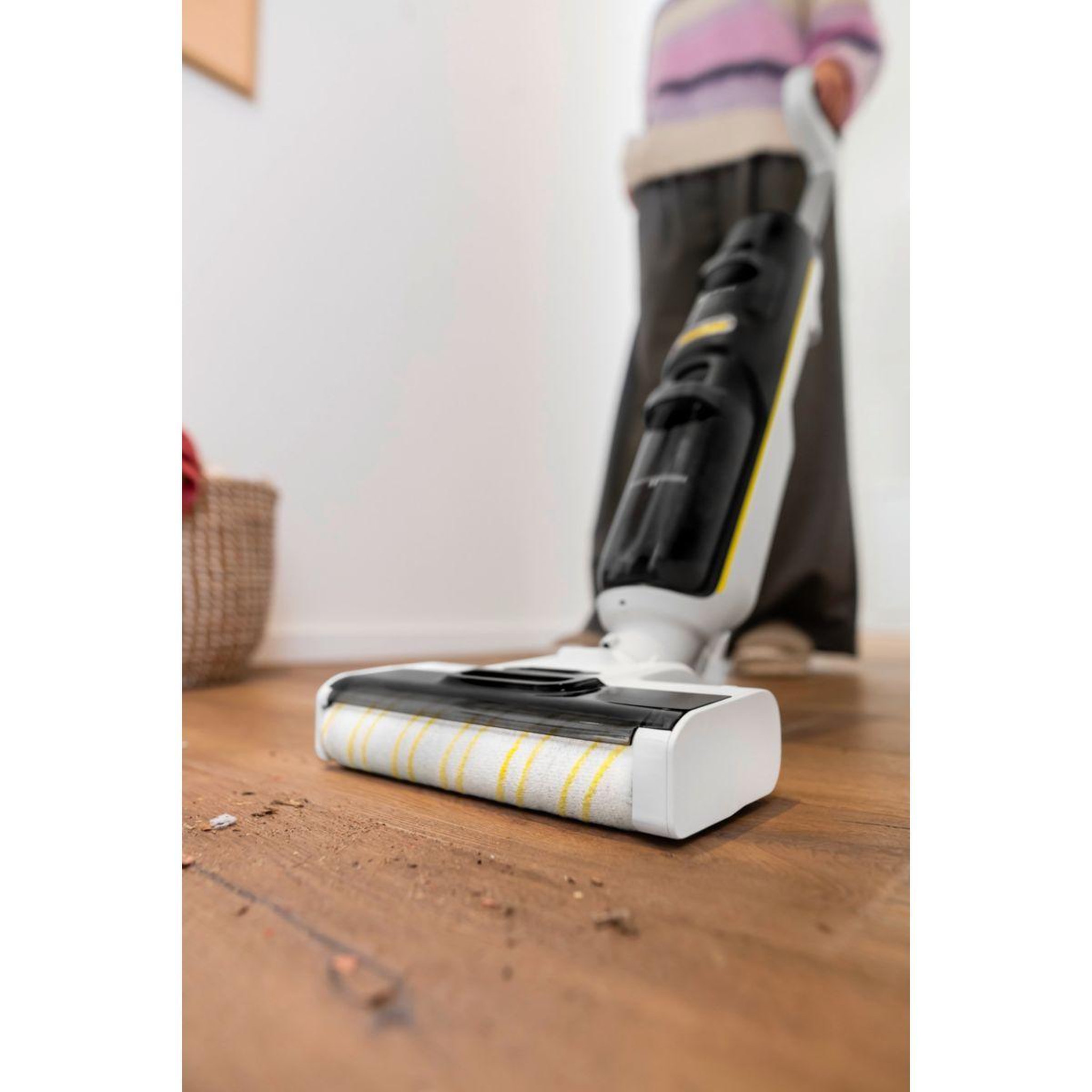 Voir la diapositive 2 : KARCHER Aspirateur laveur fcv 4 extra +