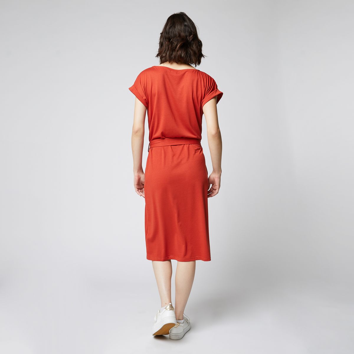 INEXTENSO Robe manches courtes en maille avec ceinture rouge femme