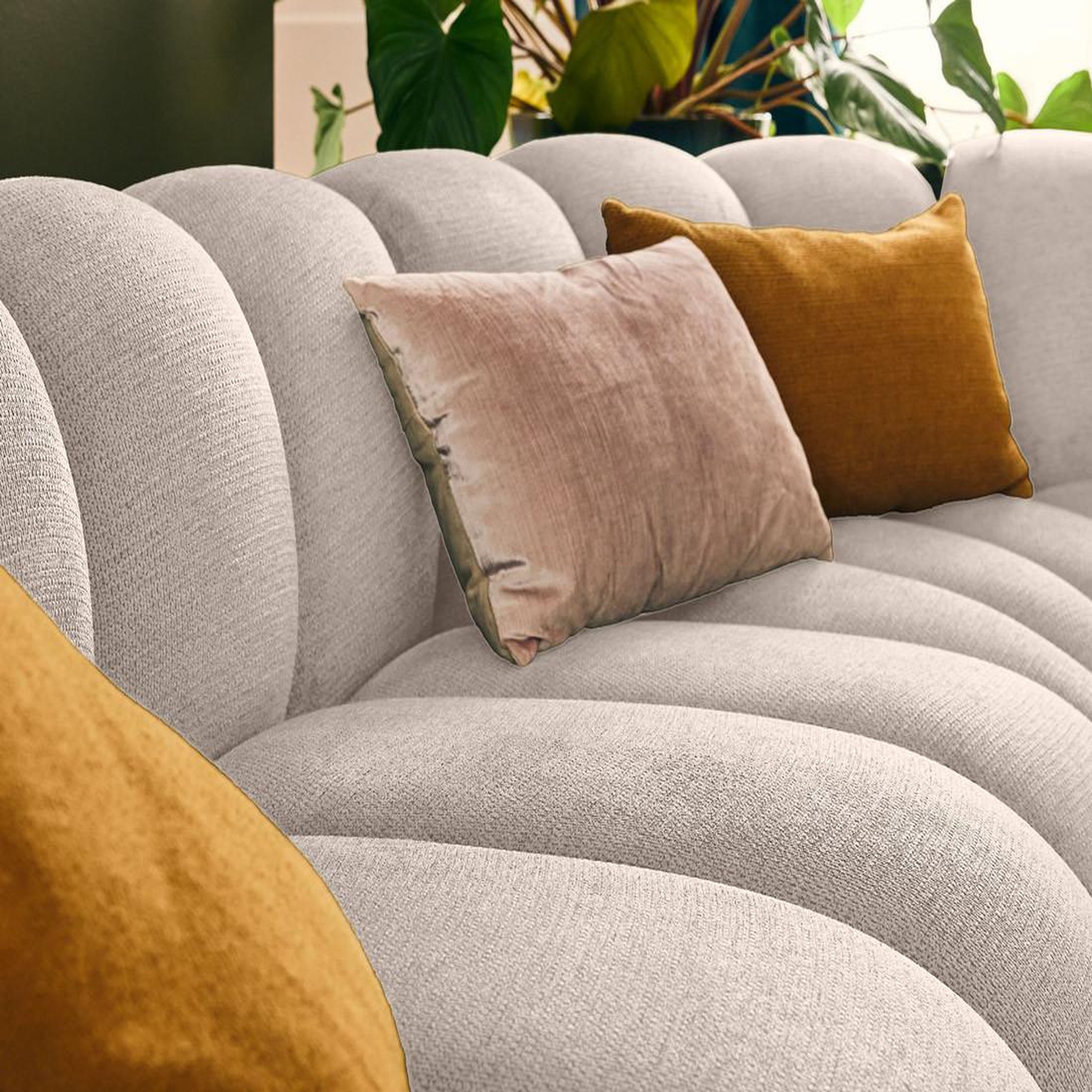 Voir la diapositive 5 : LISA DESIGN Debbie - canapé modulable d'angle droit 5 places en tissu texturé