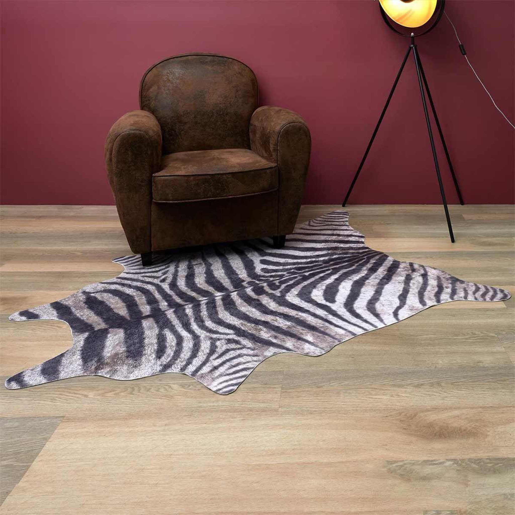 Voir la diapositive 3 : The Home Deco Factory Tapis peau de zèbre  imitation  120x158cm noir