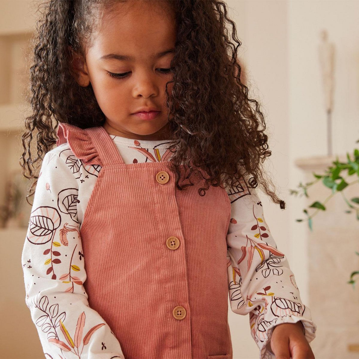 Petit Béguin Robe bébé en velours côtelé Rosa