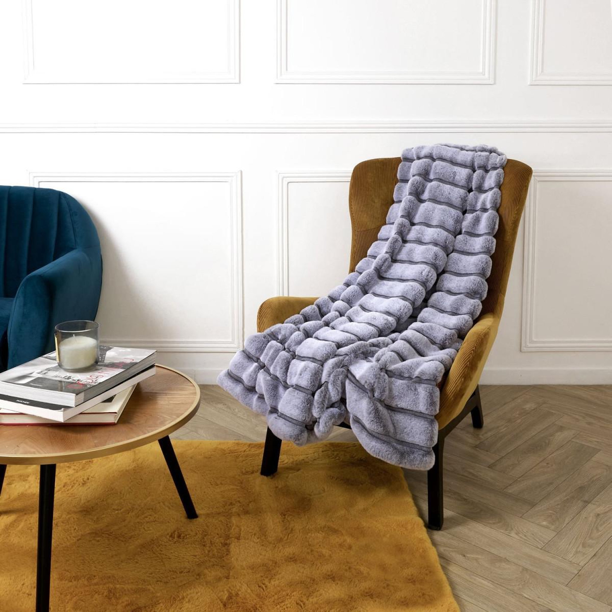 Voir la diapositive 3 : The Home Deco Factory Plaid imitation fourrure  lounge  120x150cm gris