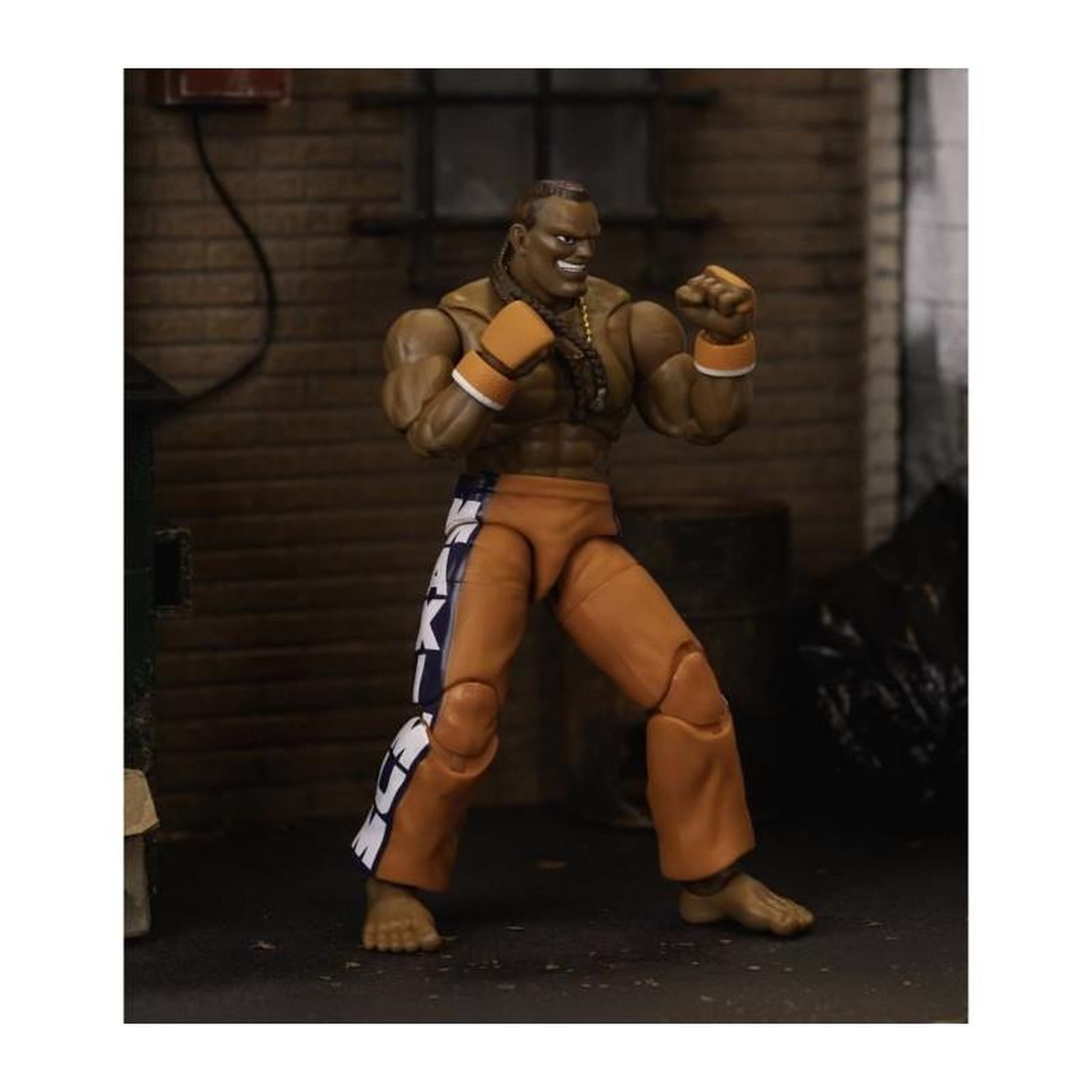 JACQUELINE RIU Jada - Figurine Dee Jay articulée en métal - 15 cm - A partir de 8 ans