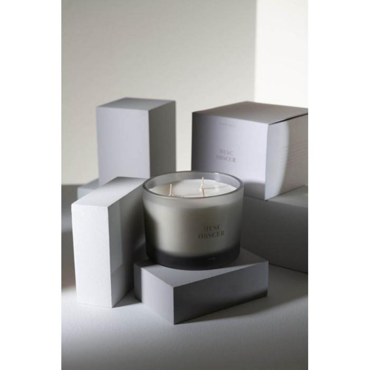 Paris Prix Bougie Parfumée  Accords Essentiels  10cm Musc Obscur