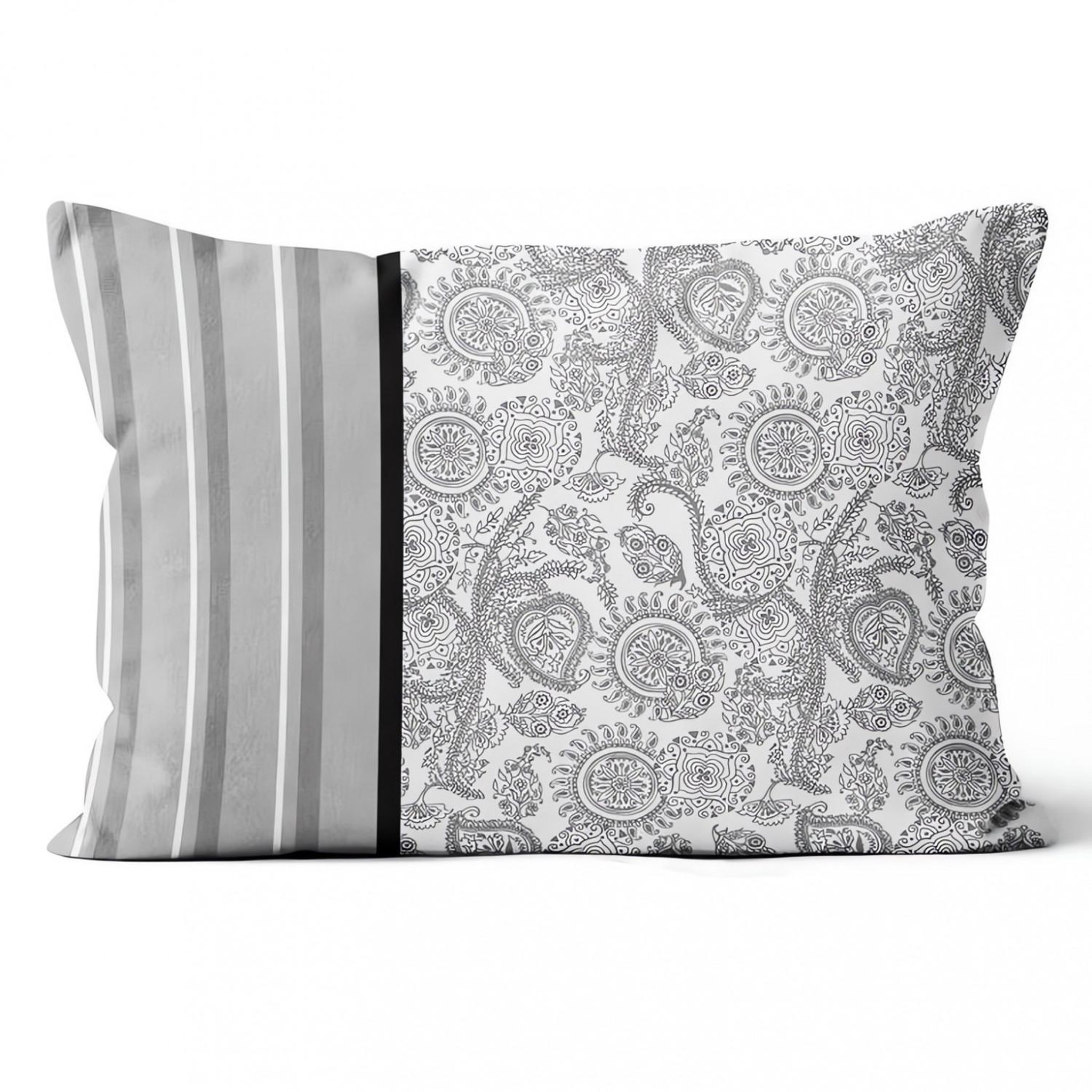 SOLEIL D'OCRE Coussin en coton BLACK DRESS, par Soleil d'ocre