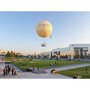 Voir la diapositive 3 : Smartbox Élévation en montgolfière pour 2 dans le ballon Generali au-dessus de Paris - Coffret Cadeau Sport & Aventure
