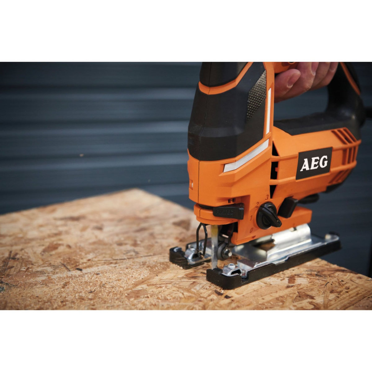 AEG Pack AEG Scie sauteuse pendulaire électrique AEG - 700W - STEP 100X - Ponceuse à bande électrique 1