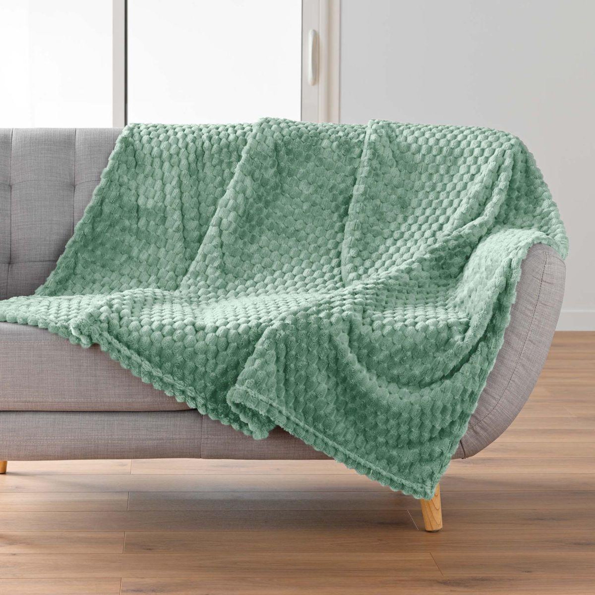 Voir la diapositive 4 : Douceur d'Intérieur Plaid flanelle en relief  mini frosty  125x150cm sauge