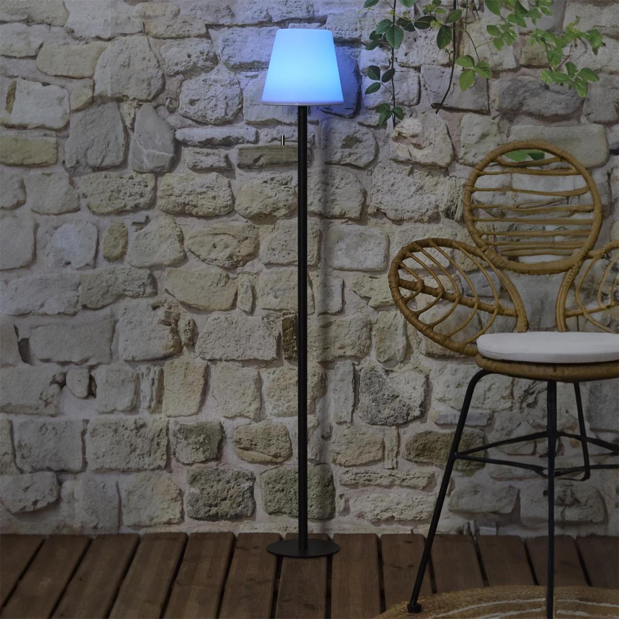 Voir la diapositive 4 : The Home Deco Factory Lampadaire à led intérieur & extérieur  rgb  160cm blanc & noir