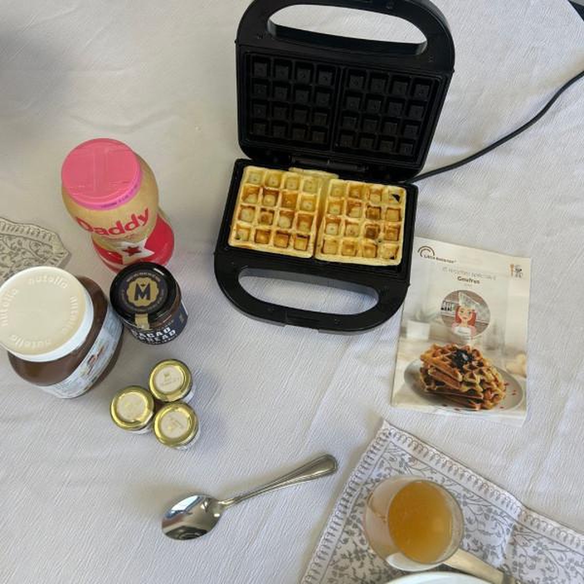 Voir la diapositive 3 : LITTLE BALANCE Machine a Gaufre - Gaufrier Electrique  LITTLE BALANCE - Happy Gaufres - Revetement antiadhésif sans PFAS - 750W