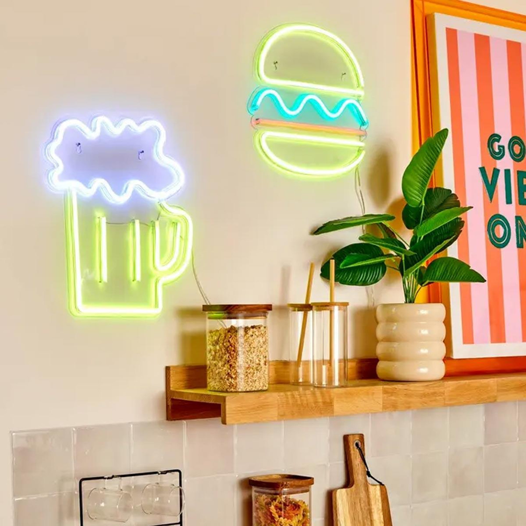 Voir la diapositive 5 : ATMOSPHERA Néon led murale  bière  35cm jaune