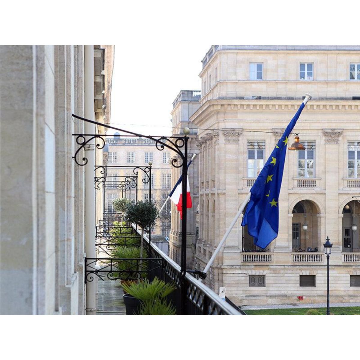 Smartbox Séjour de luxe dans un élégant hôtel 4* à Bordeaux - Coffret Cadeau Séjour