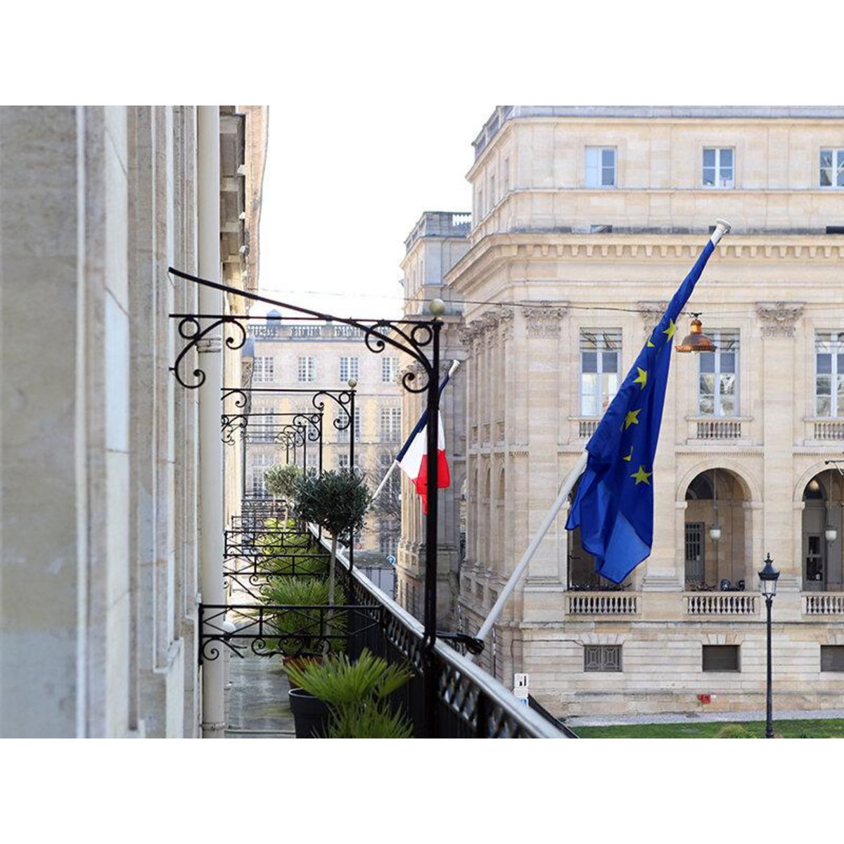 Smartbox Séjour de luxe dans un élégant hôtel 4* à Bordeaux - Coffret Cadeau Séjour