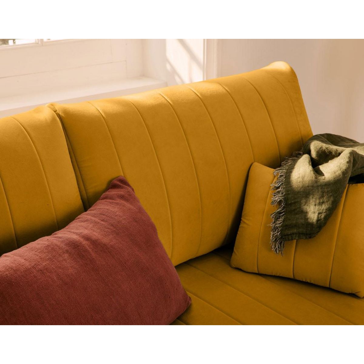 LISA DESIGN Ercolano - canapé 3 places convertible - couchage quotidien - matelas 11 cm - en velours