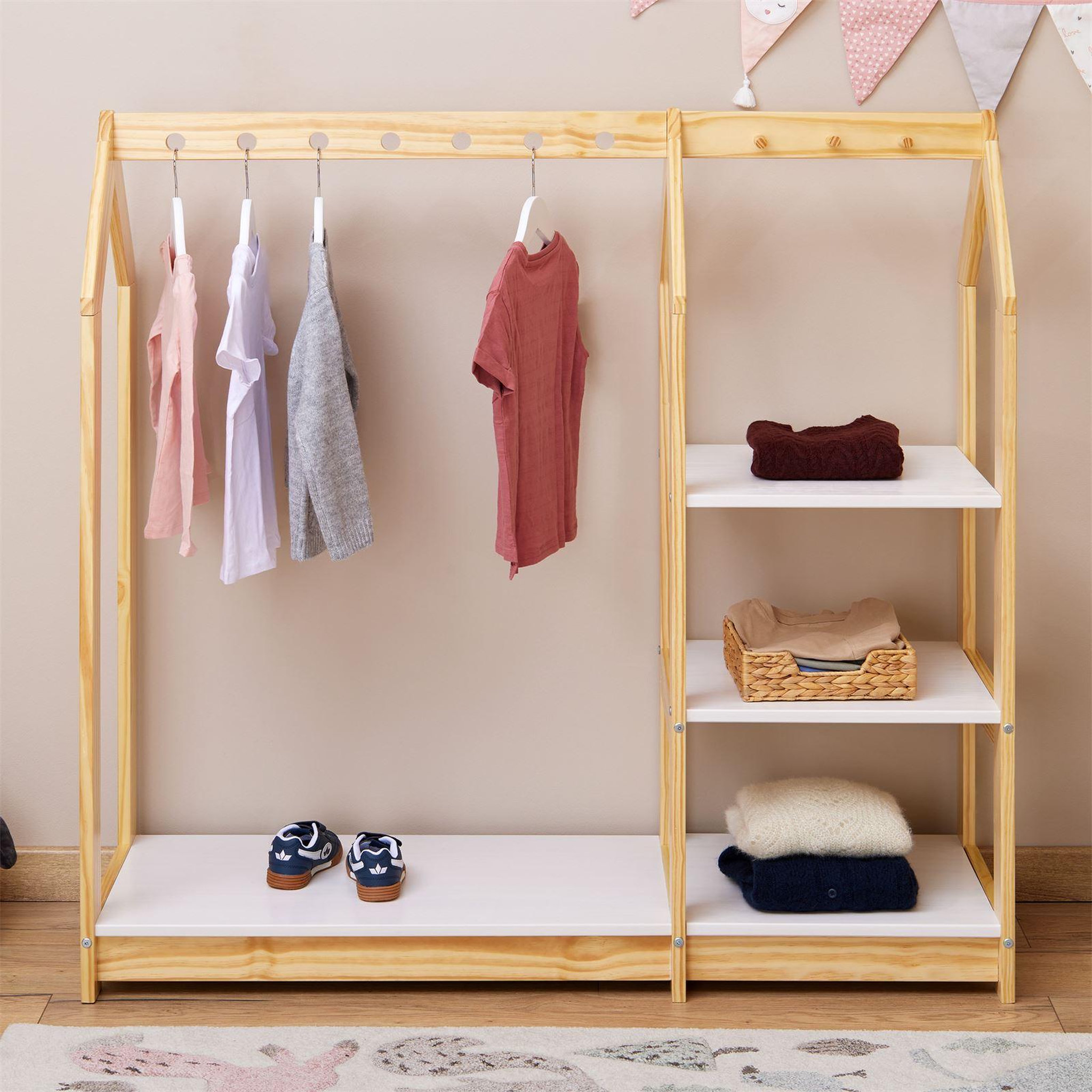 Voir la diapositive 3 : IDIMEX Penderie enfant sally en pin massif