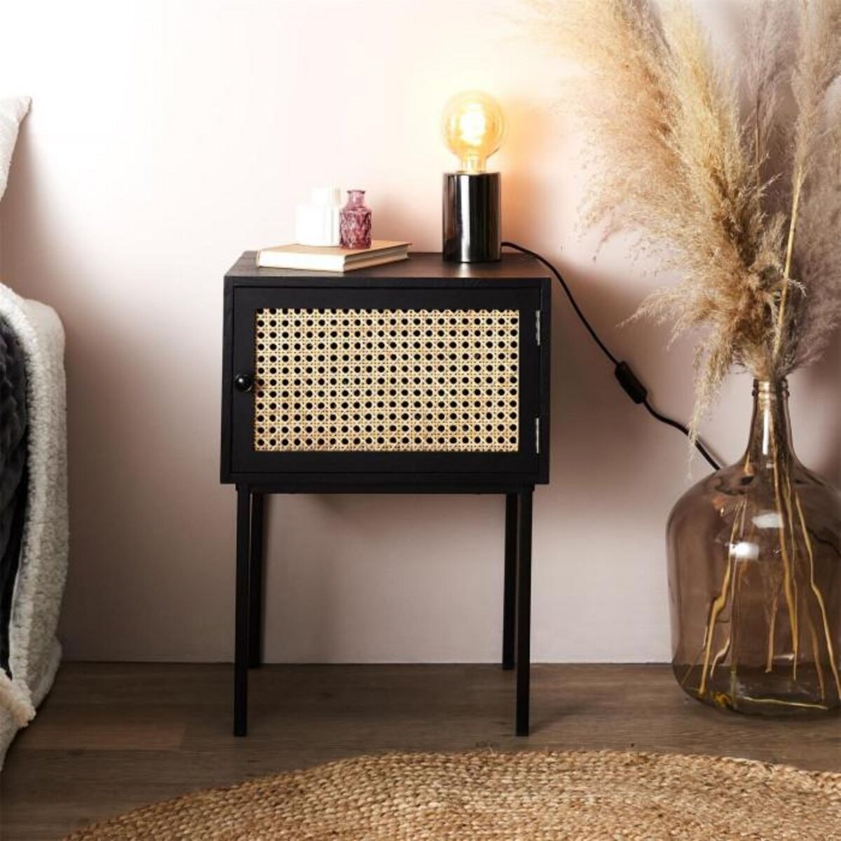 Paris Prix Table de Chevet en Bois 1 Porte  Bessie  55cm Noir