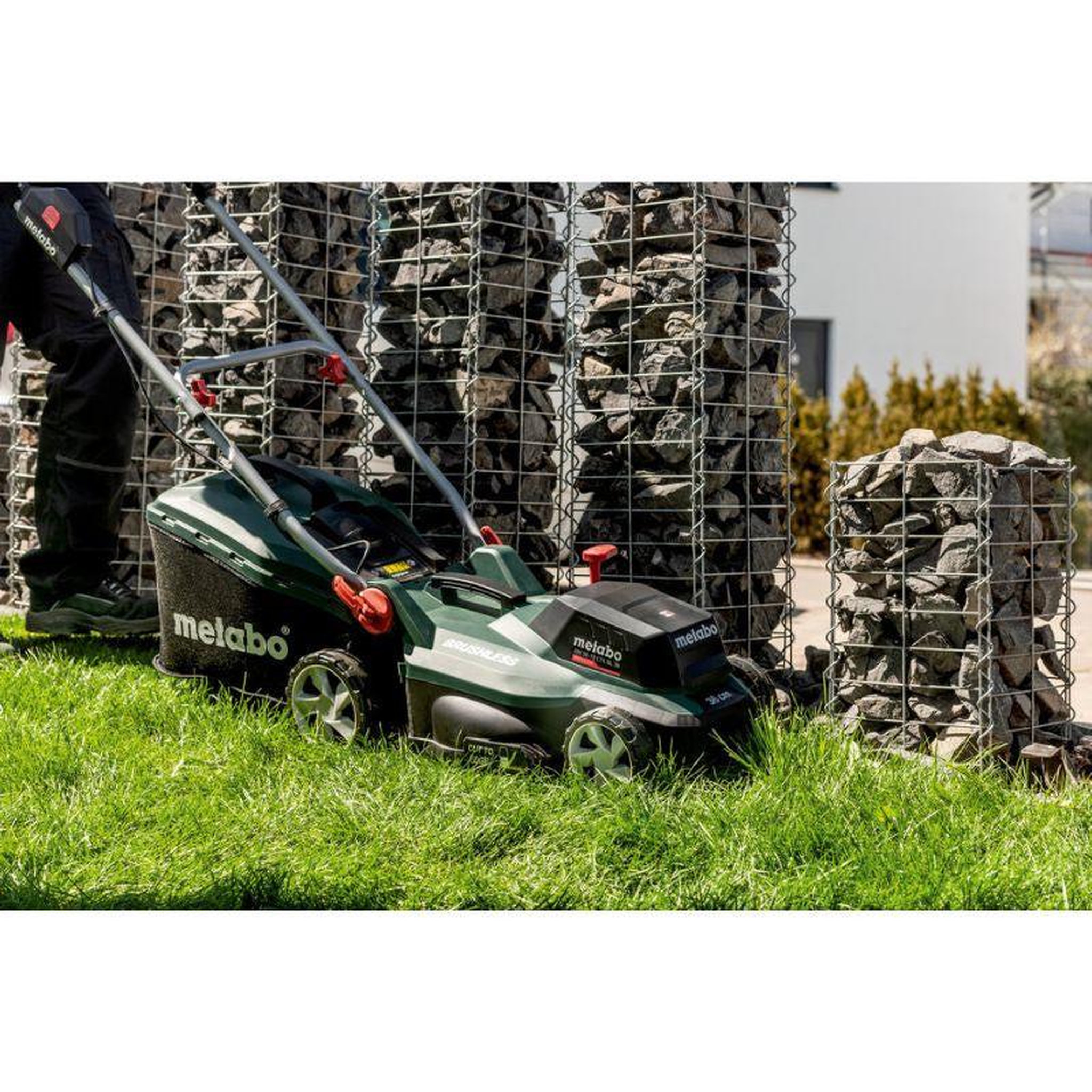 Voir la diapositive 4 : METABO SAS Tondeuse 36-18 V sans fil RM 36-18 LTX BL 36 2 x 5,2 Ah Li-Power, 2x ASC 55