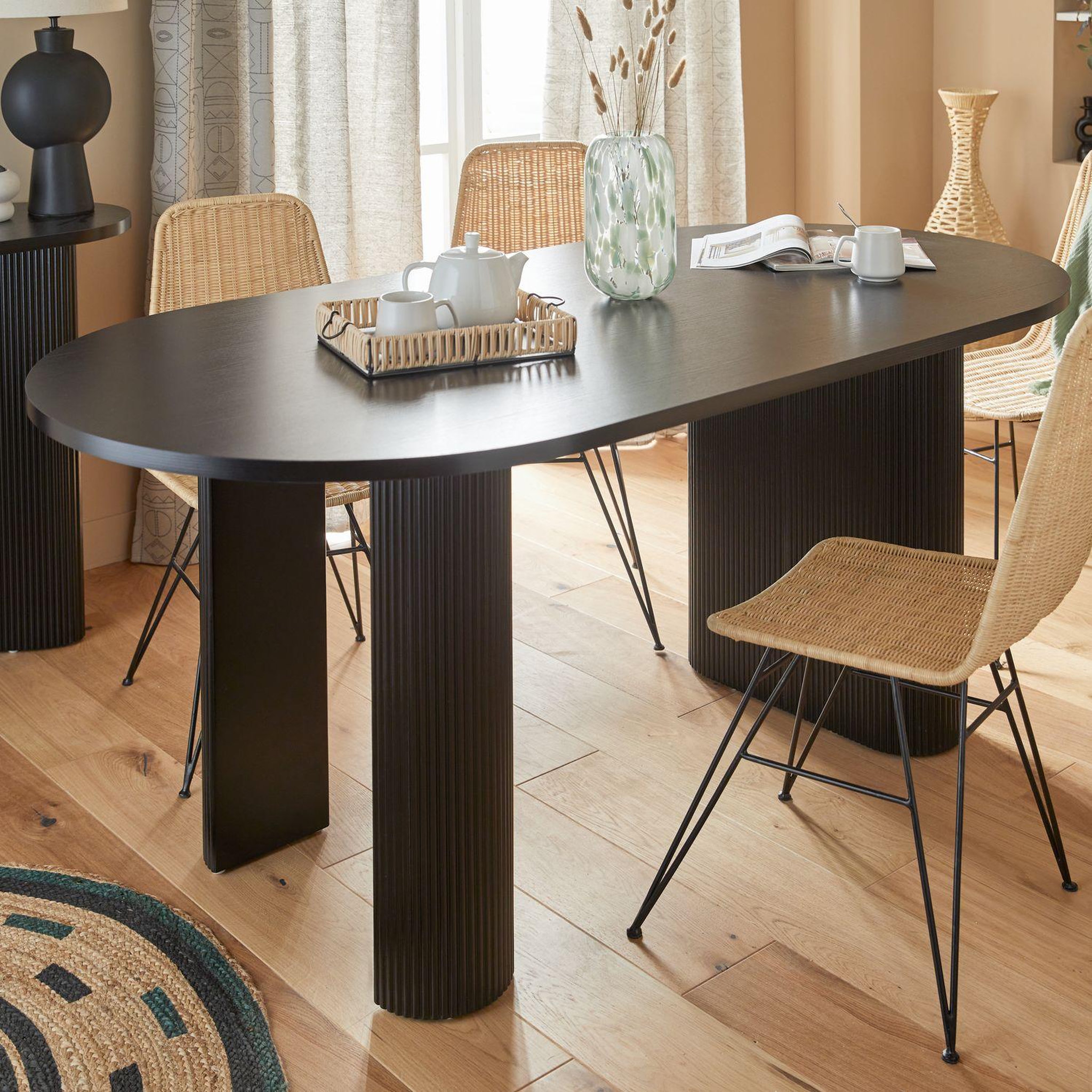 Voir la diapositive 5 : ATMOSPHERA Table à manger ovale en bois pour 6 personnes olova - noir