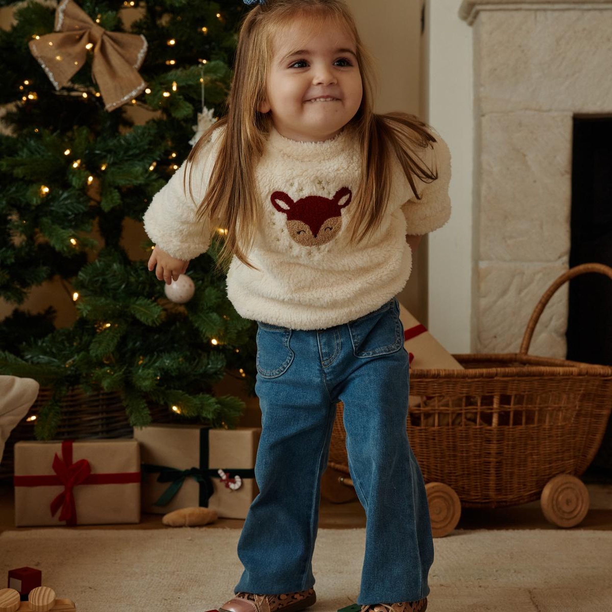 Voir la diapositive 5 : PETIT BEGUIN Sweat-shirt bébé en sherpa Grace