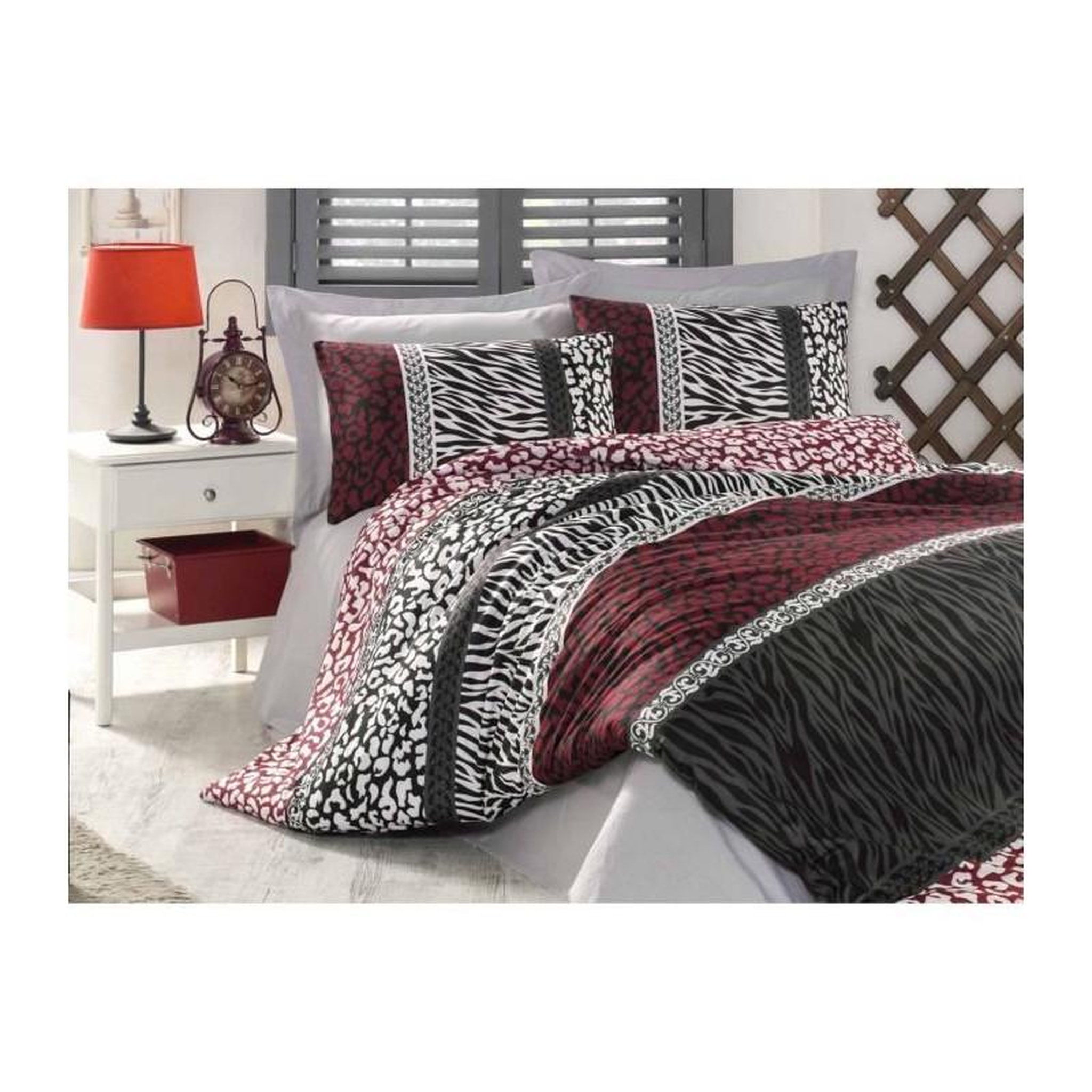 Voir la diapositive 3 : GENERIQUE Parure de lit - 1 housse de couette 220 x 240 cm + 2 taies d'oreiller 60 x 60 cm - 100% coton renforcé - Rouge