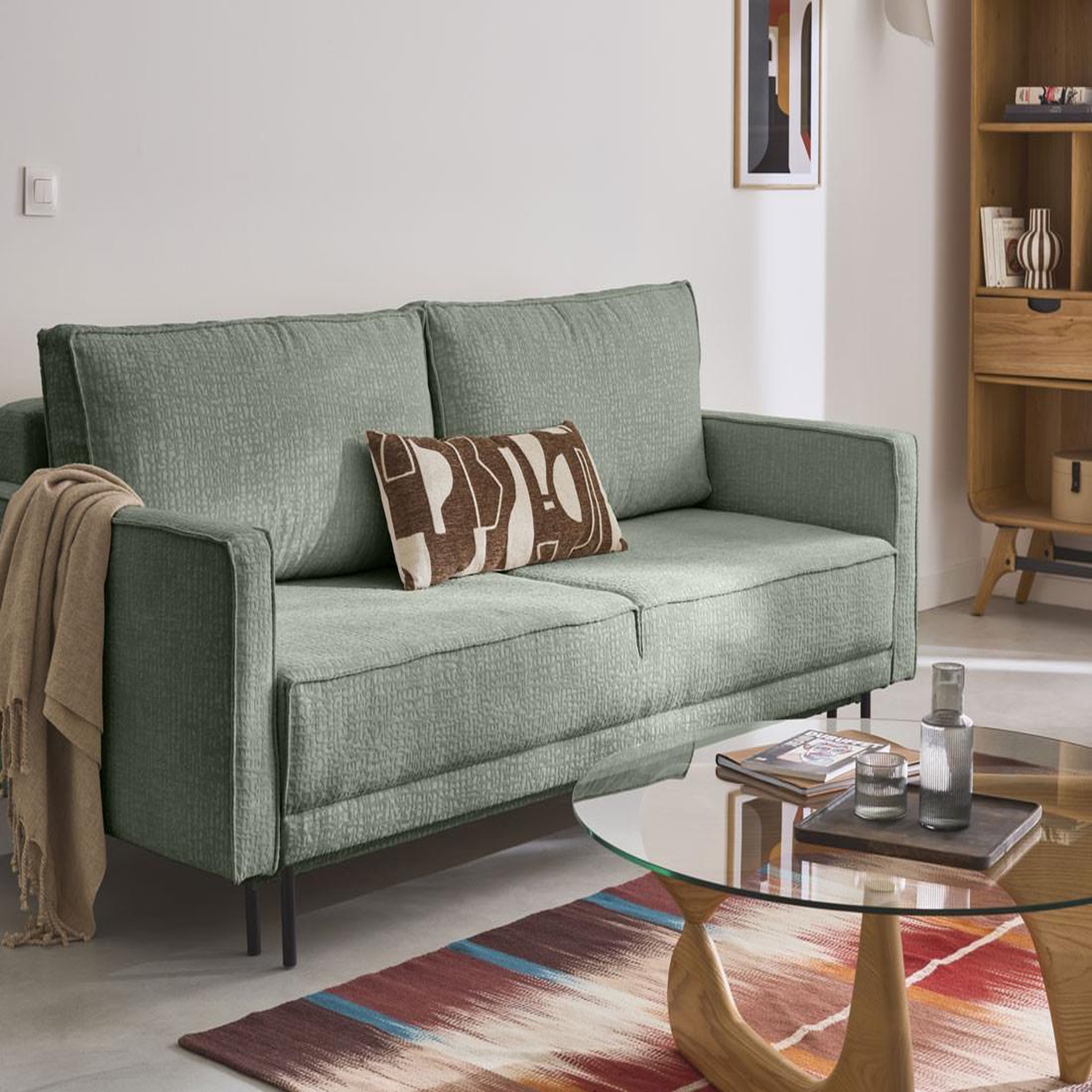 Voir la diapositive 1 : LISA DESIGN Charlie - canapé droit 3 places - convertible avec coffre - en tissu velours relief