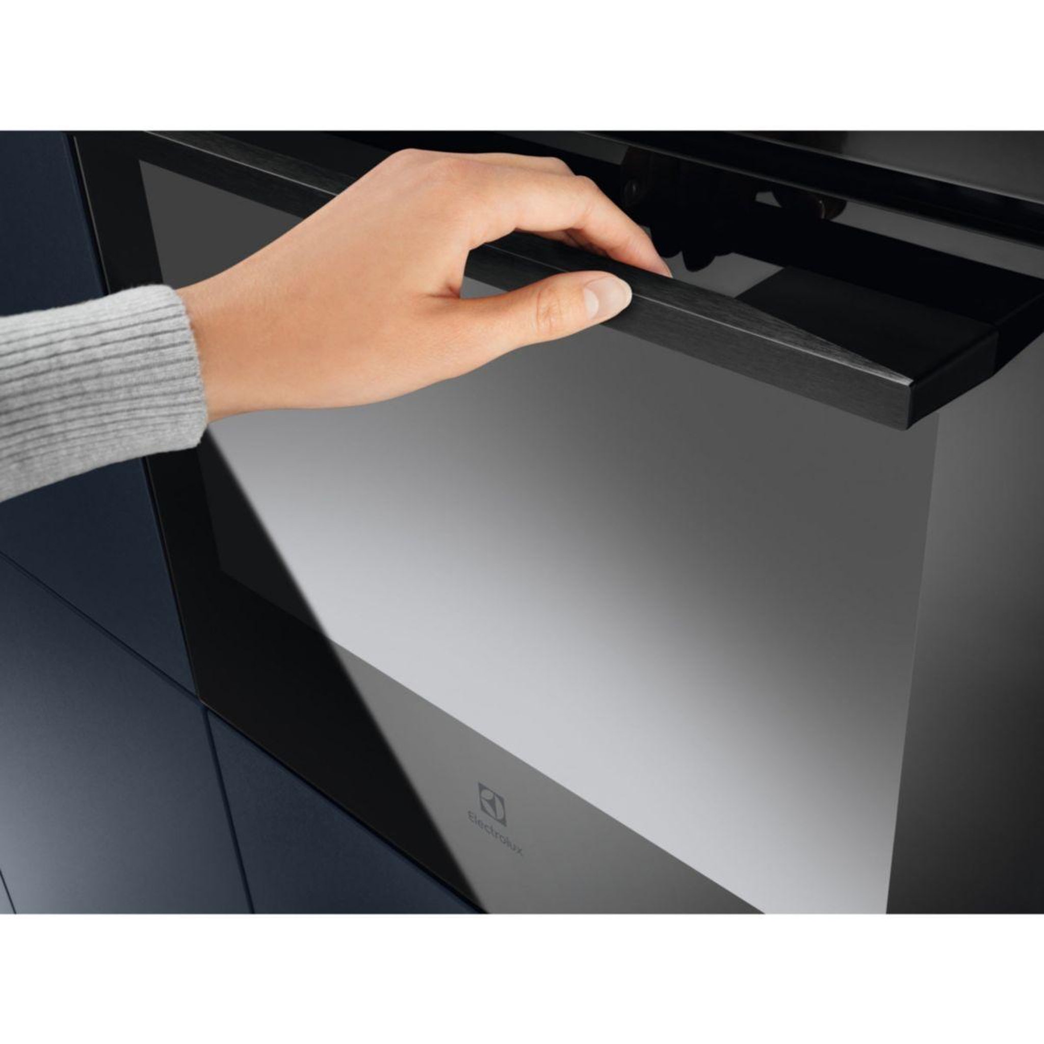 Voir la diapositive 4 : ELECTROLUX Four encastrable EOFDP46BK