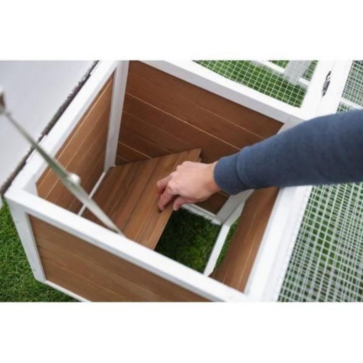 KERBL KERBL - Enclos d'extérieur petits animaux - 132 x 102 x 59 cm - Maison intégrée - Grillage