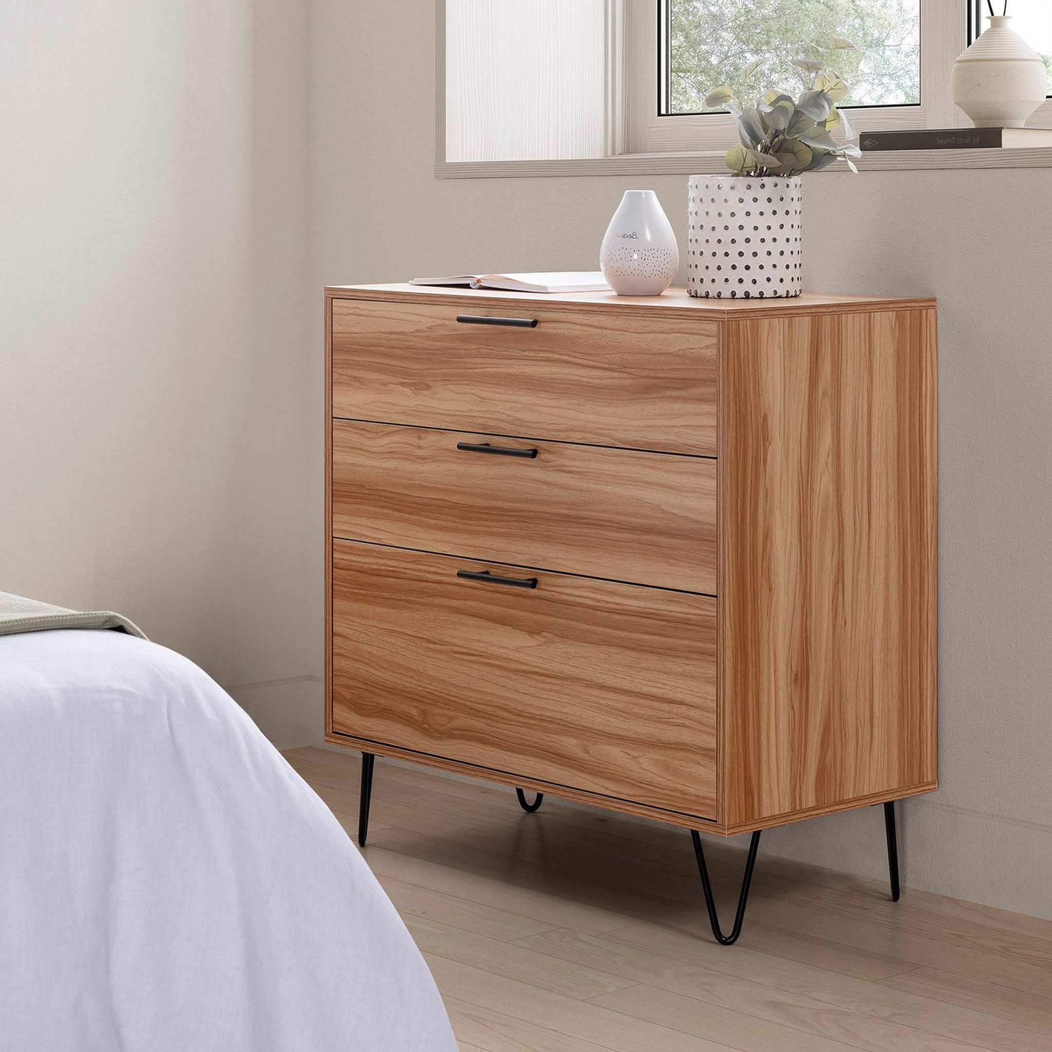 Voir la diapositive 2 : VS VENTA-STOCK Commode de nuit Alma 3 tiroirs, coloris bois, pieds métal