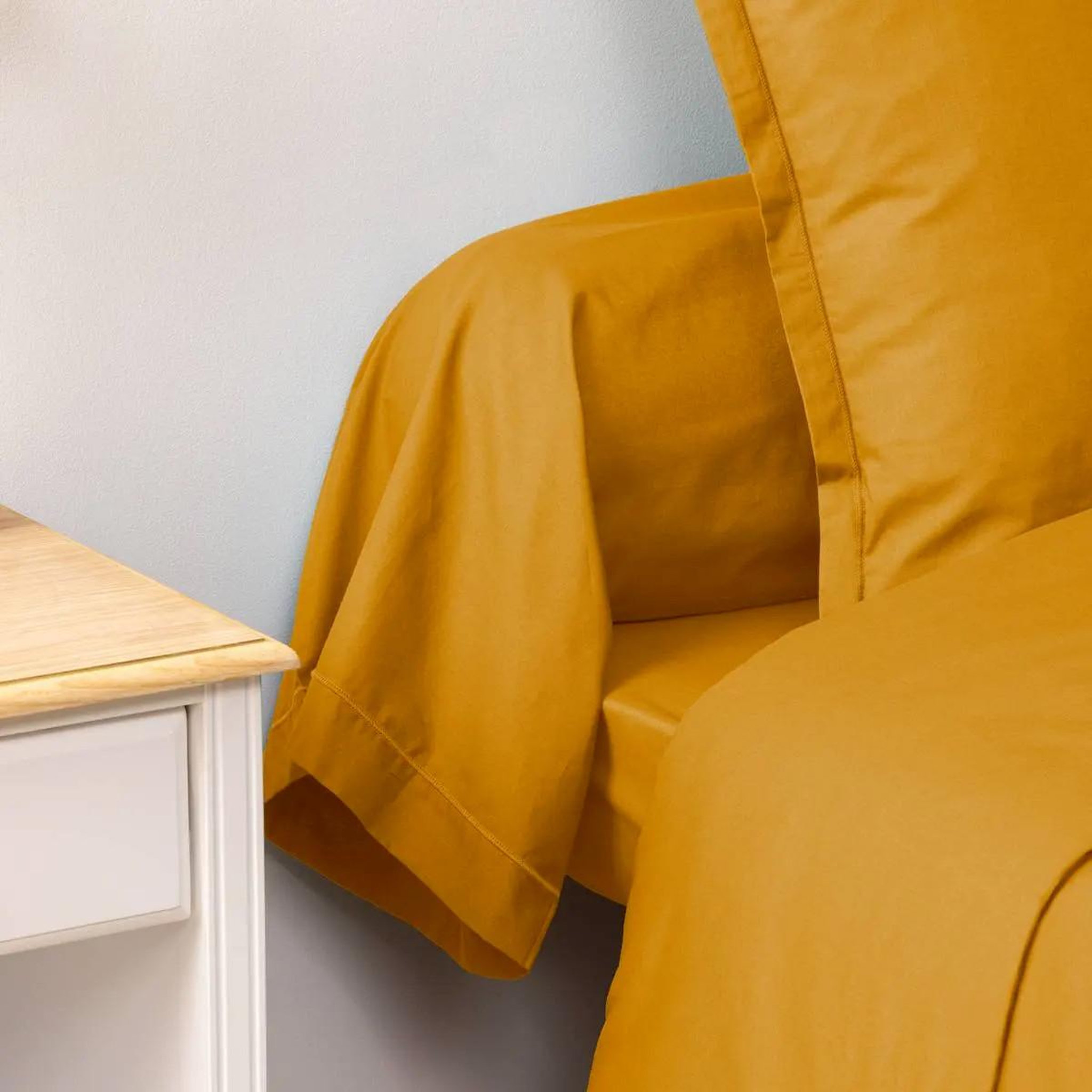 Voir la diapositive 2 : ATMOSPHERA Taie de traversin  alban  85x185cm ocre