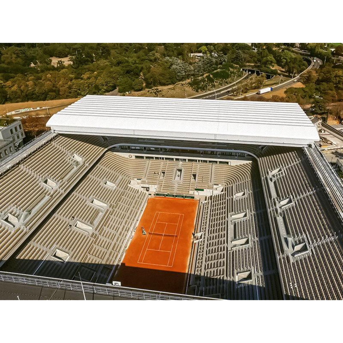 Smartbox Dans les coulisses du tennis : visite guidée du Stade Roland Garros à Paris pour 2 adultes - Coffret Cadeau Sport & Aventure